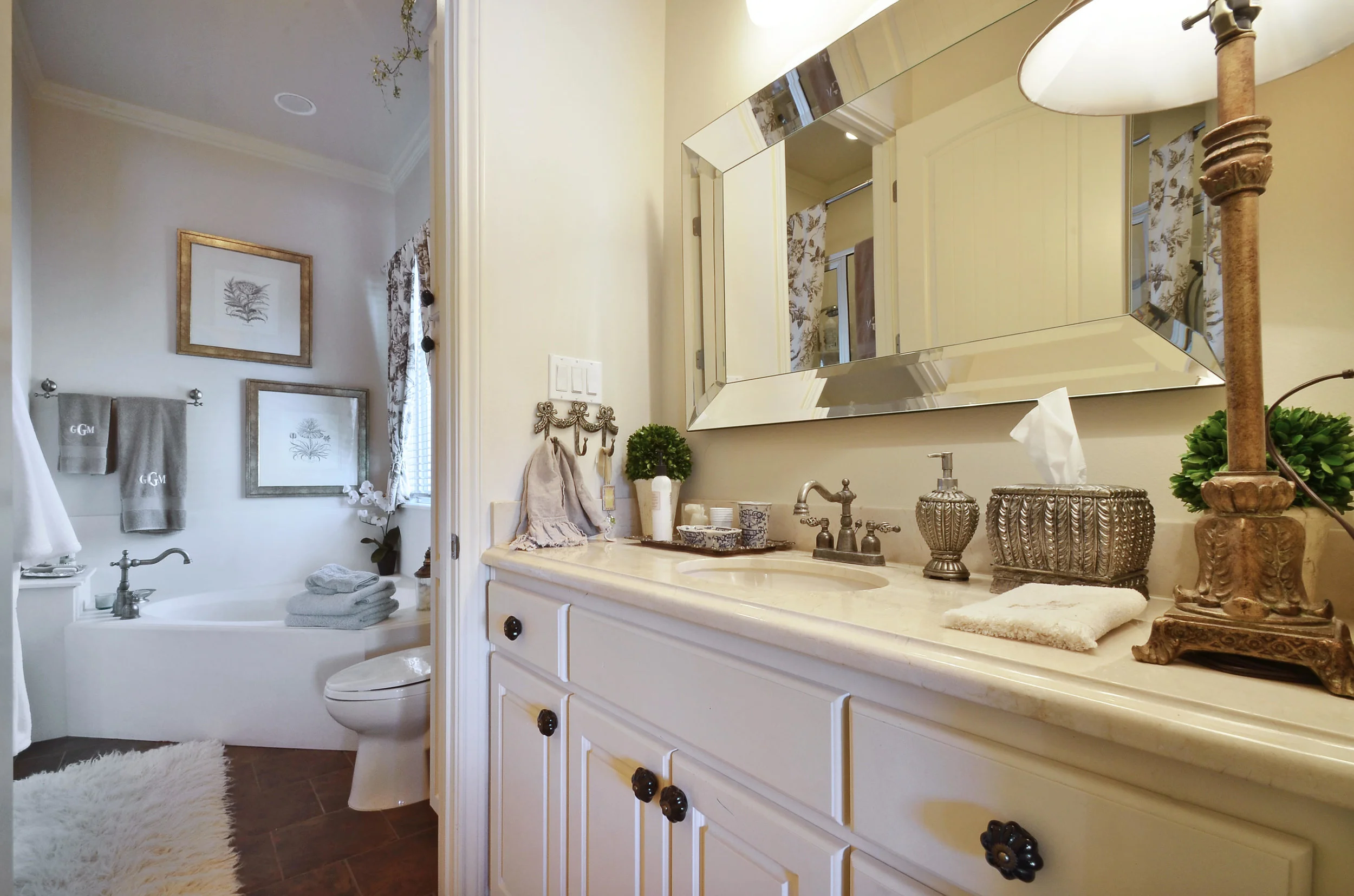 1754 Channel Road-print-015-Other Bath 01-3697x2449-300dpi.jpg