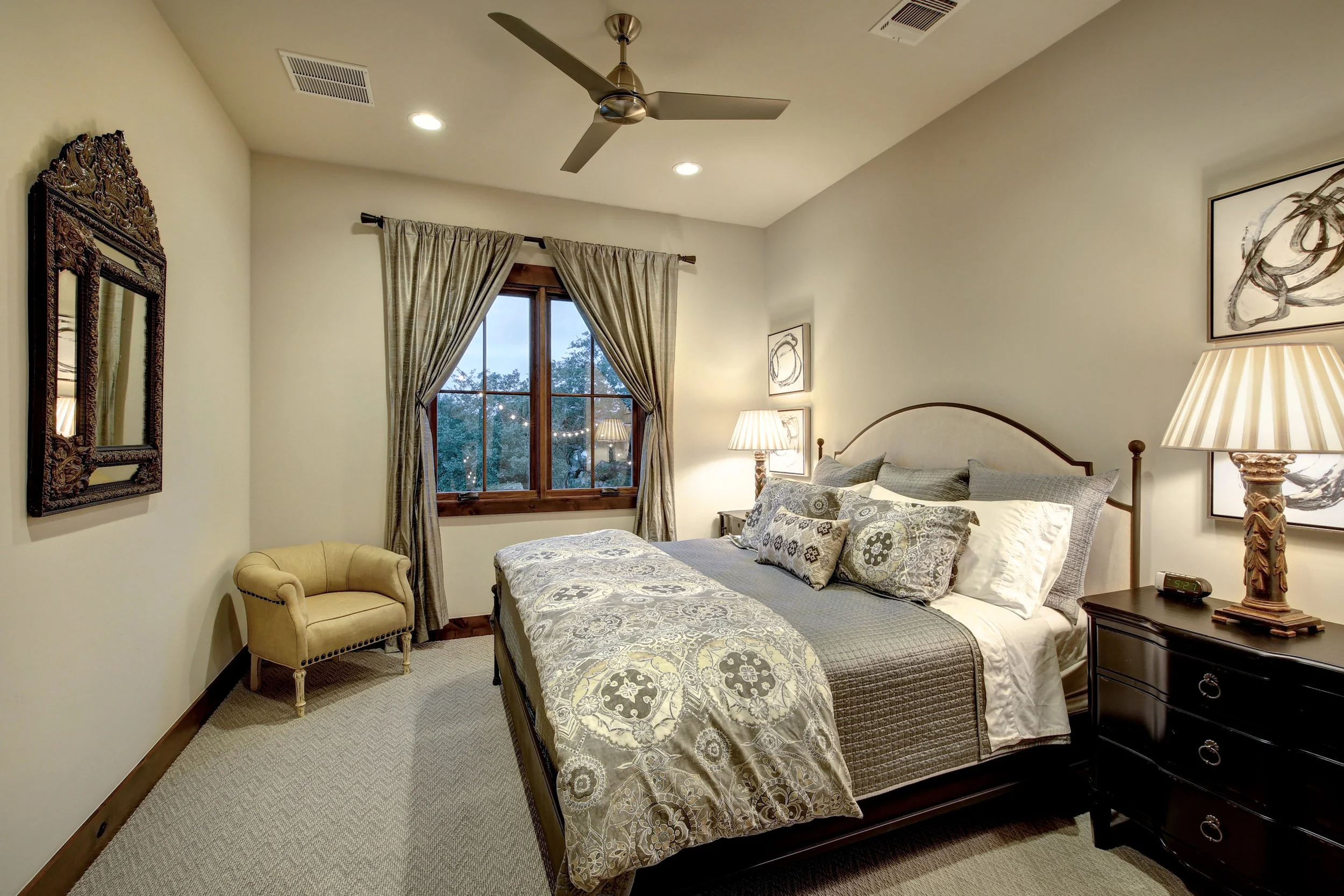 2101 Ruffian Heights Ln-print-034-35-Other Beds and Baths 001-3840x2560-300dpi.jpg