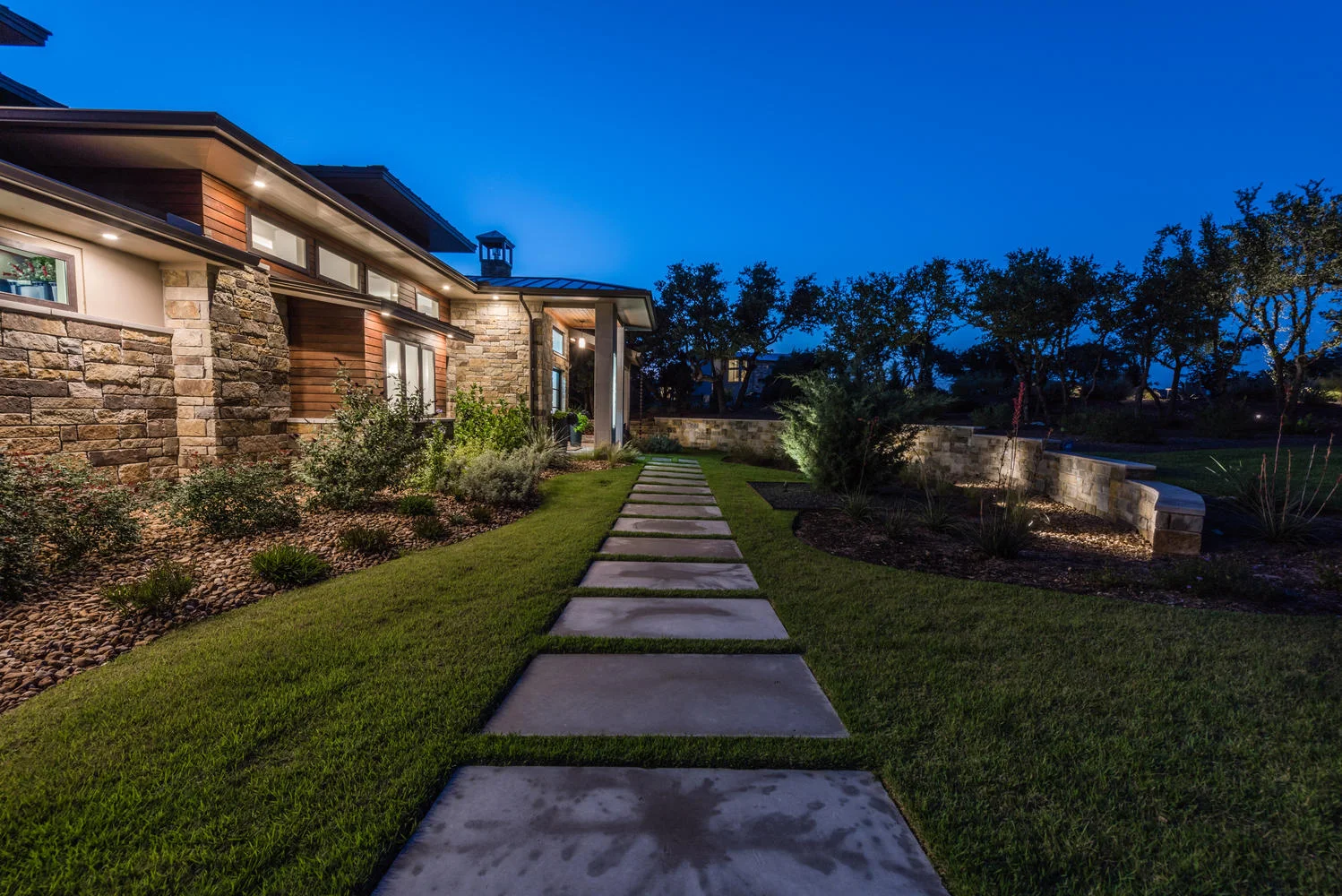 Freytag-Bellancia -James-Bruce-101  (3).jpg