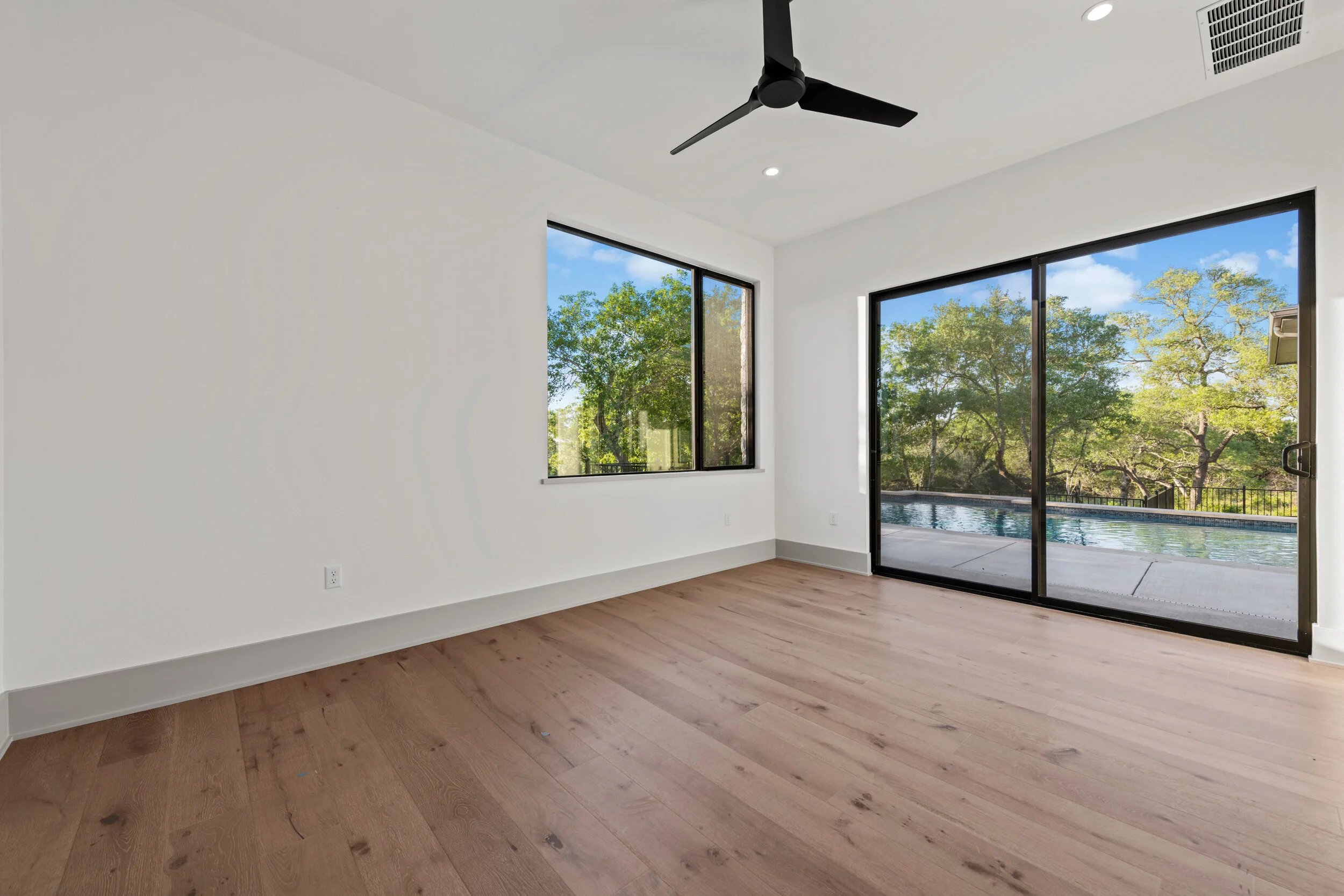 322 Delayne Drive_23.jpg