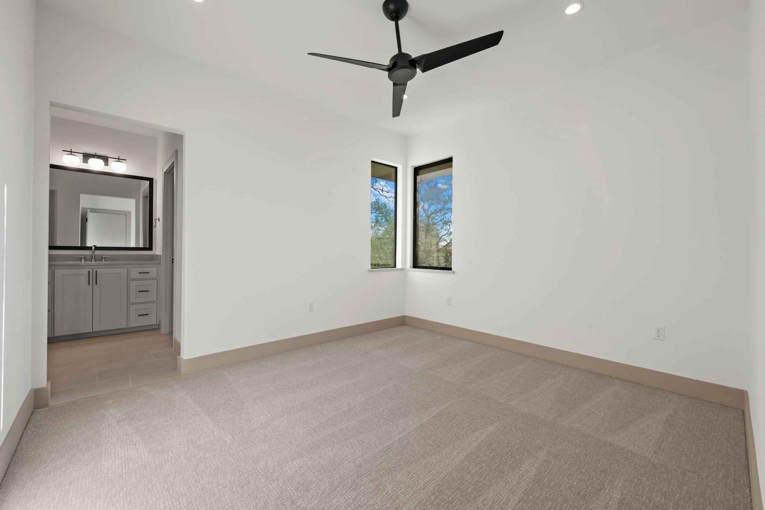 322 Delayne Drive_26.jpg