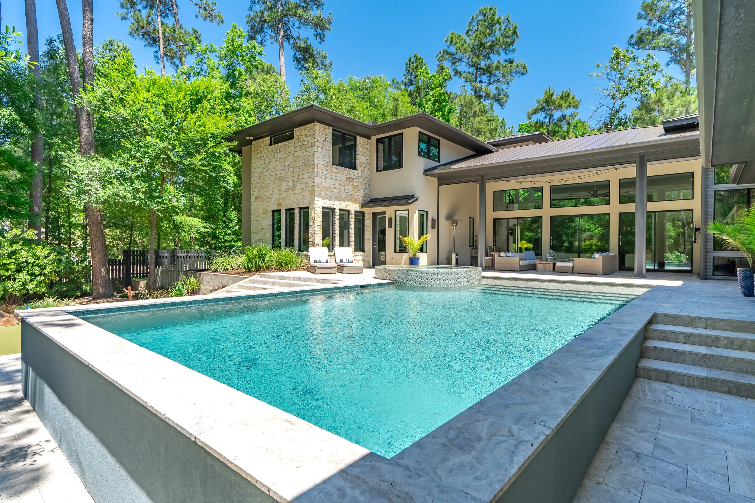 3155 Bentwater Dr W-Montgomery-018-Large.jpg