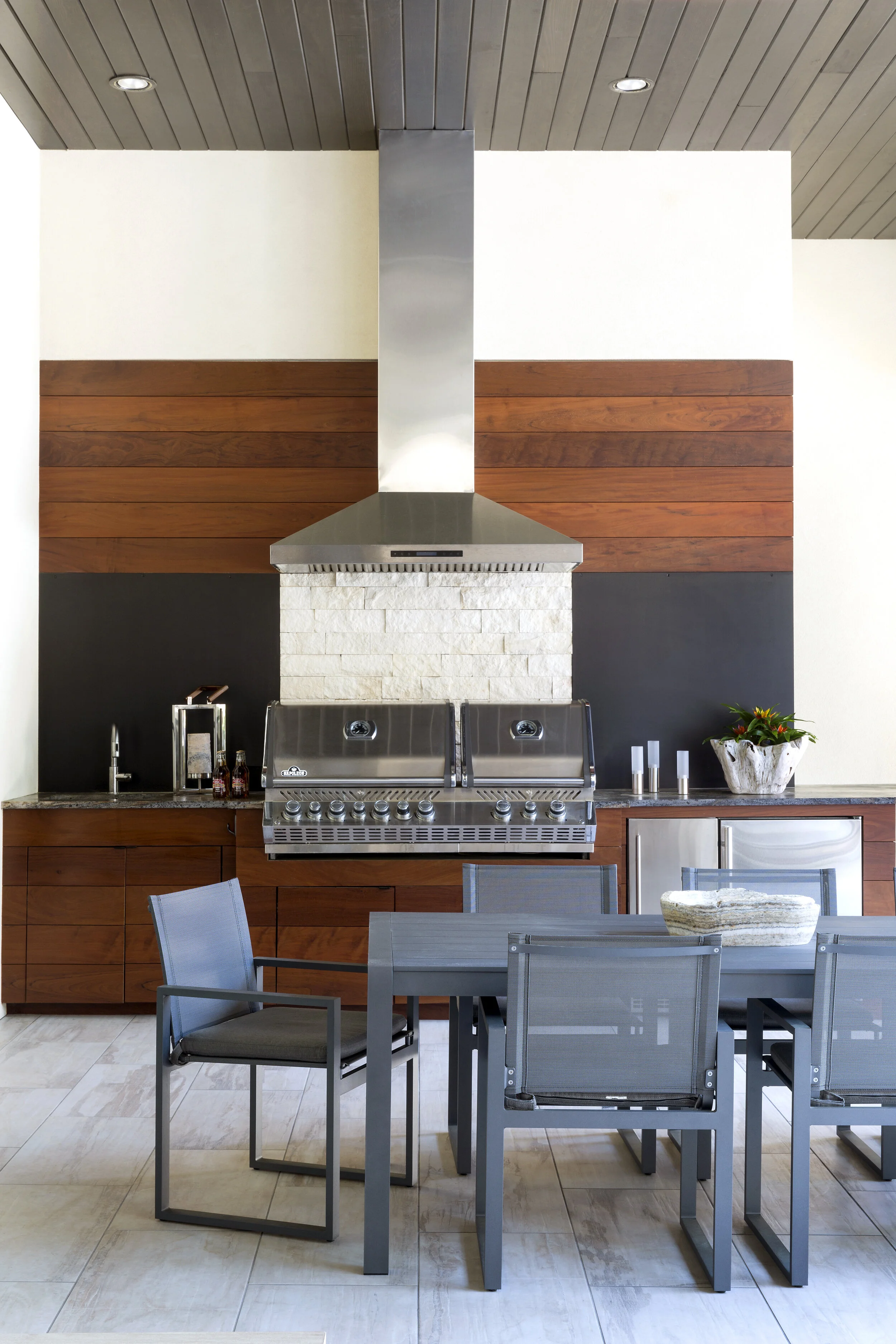 BC_BckPorch_Grill-5257.jpg