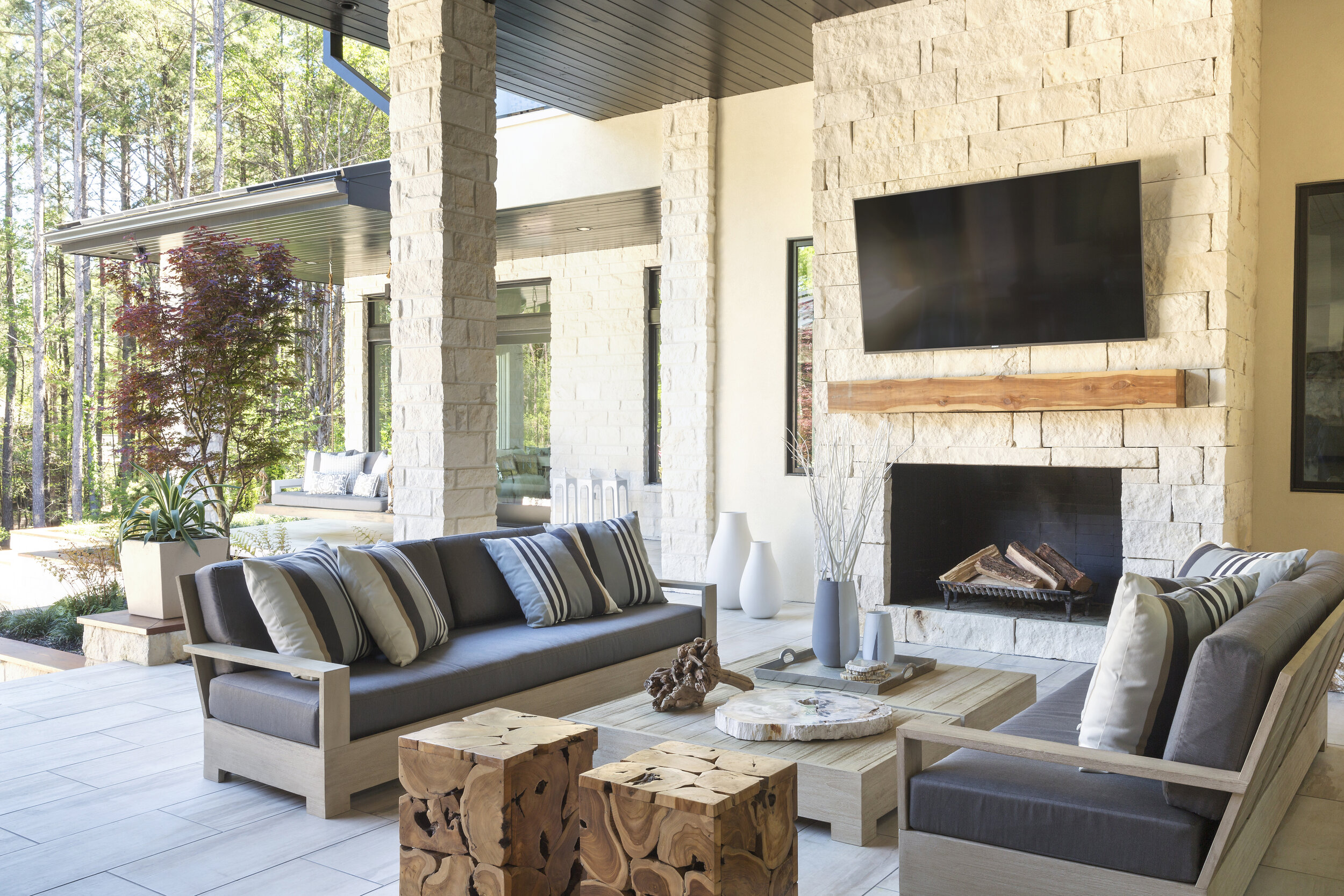 BC_BckPorch1-5240.jpg