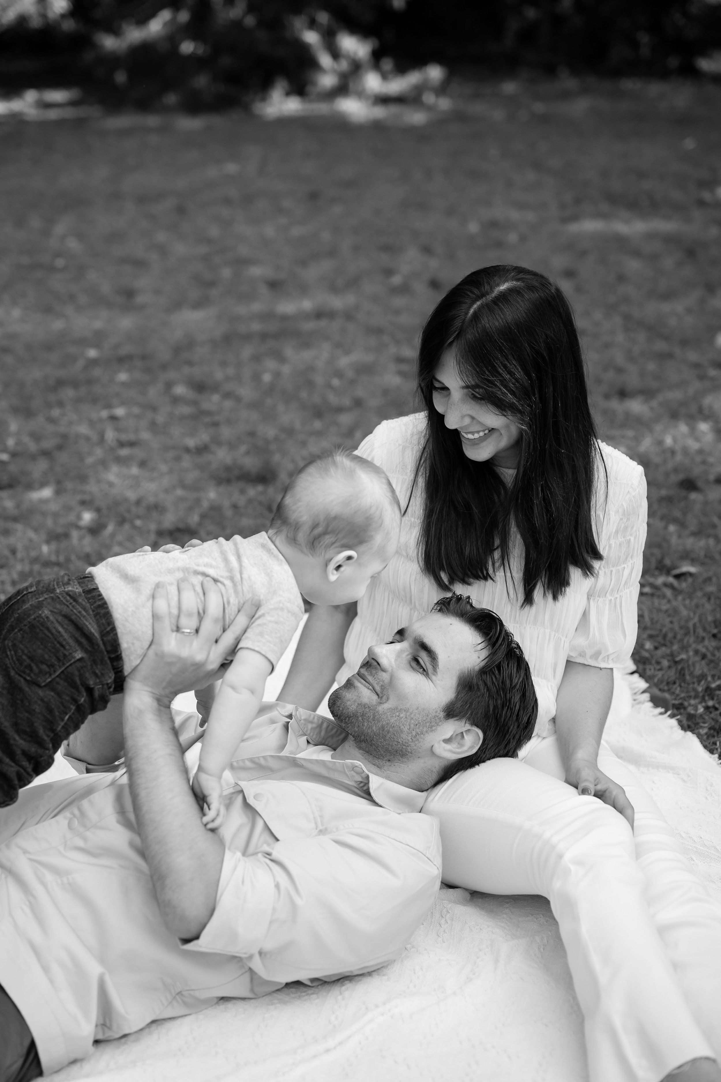 Early Morning Family Photos at Carl Schurz Park with Kerry and Her Crew