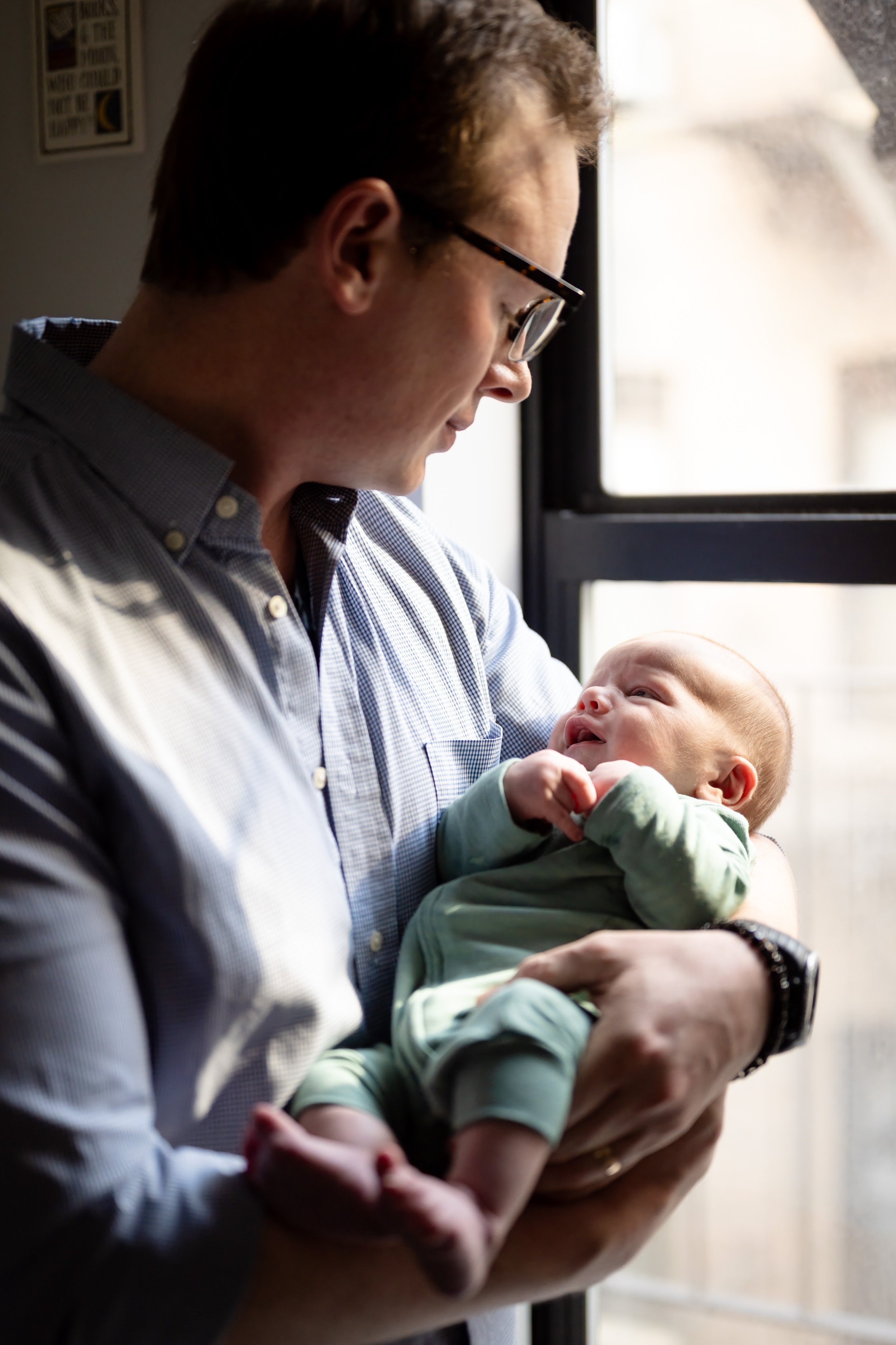 upper-east-side-newborn-dad-and-baby-03.jpg