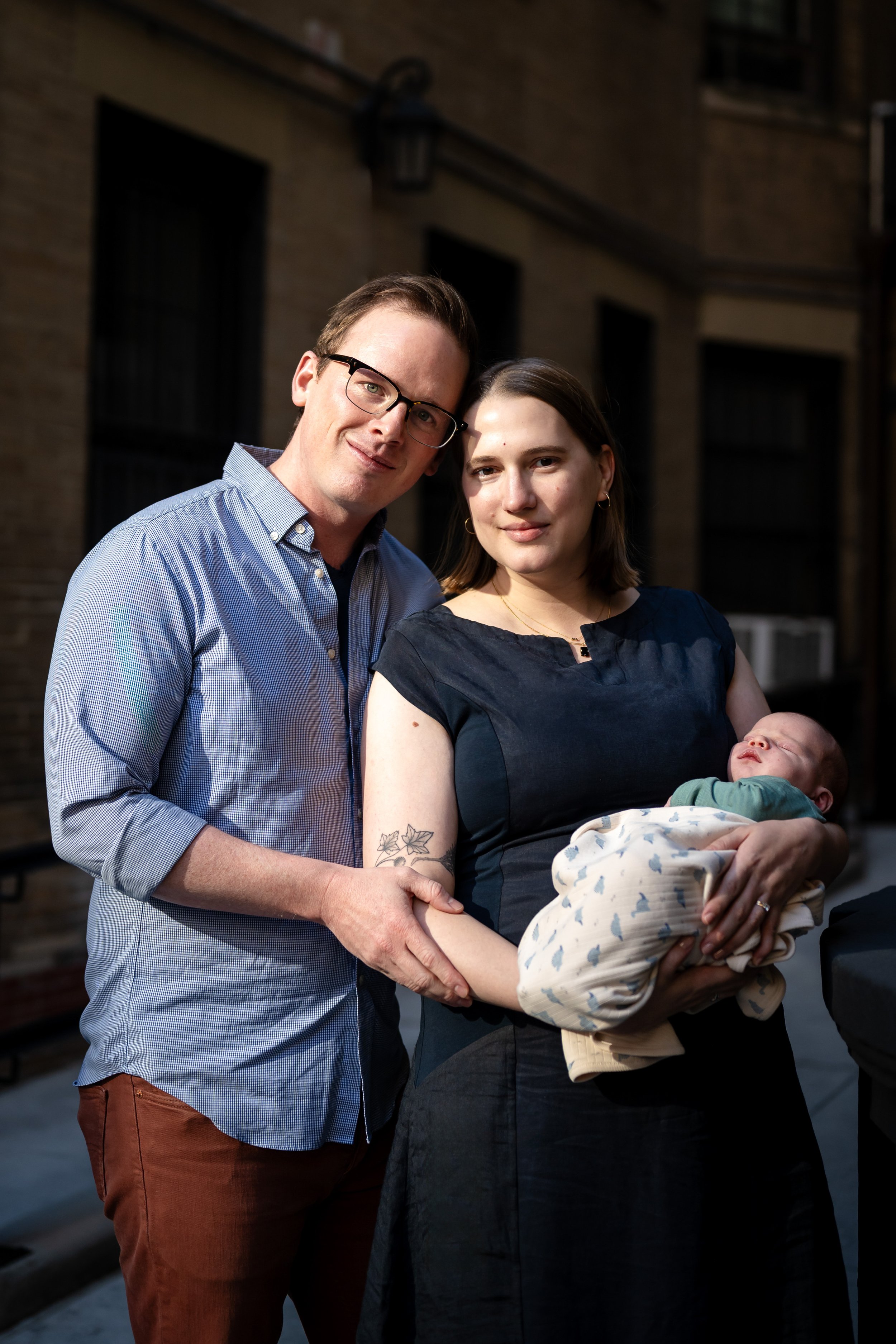 upper-east-side-newborn-family-outdoors-09.jpg