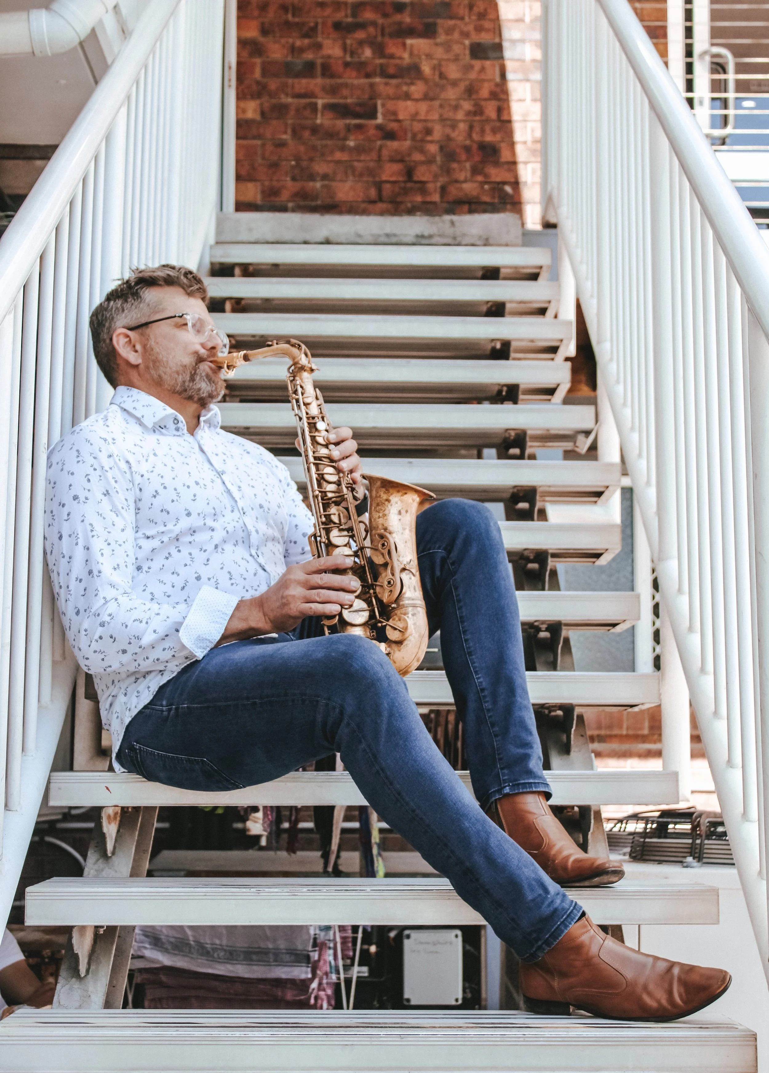 BRAD SCRIVEN LIVE SAXOPHONE