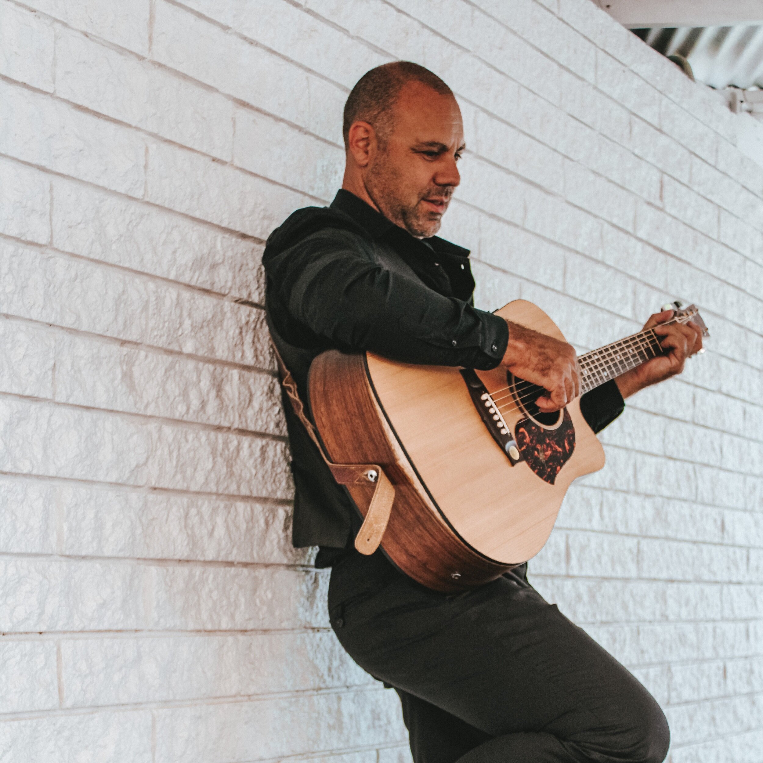 TASO+LIVE+SOLOIST+GUITAR+CONTEMPORARY