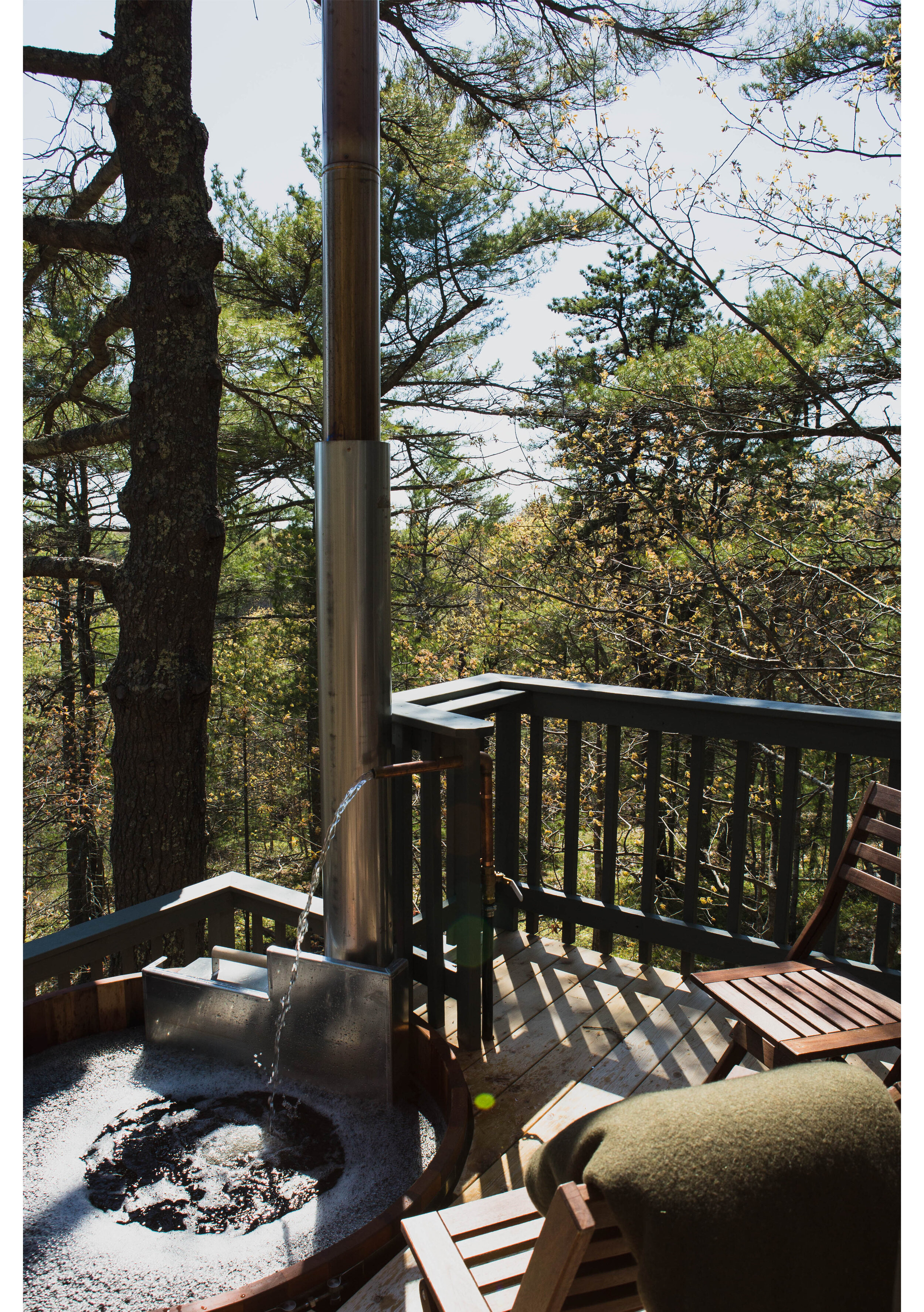 Treehouse Hot tub Blanket View