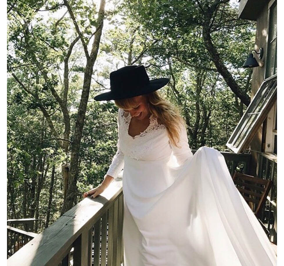 Seguin Maine Treehouse Wedding Hat Dress