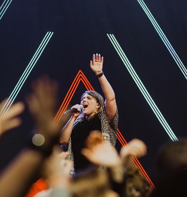 LEAD  WHILE  YOU  LEARN
-
-
-
We are so incredibly grateful for the opportunity we had to lead worship for @wearealrc at the I Am Remnant conference! #saguvalor