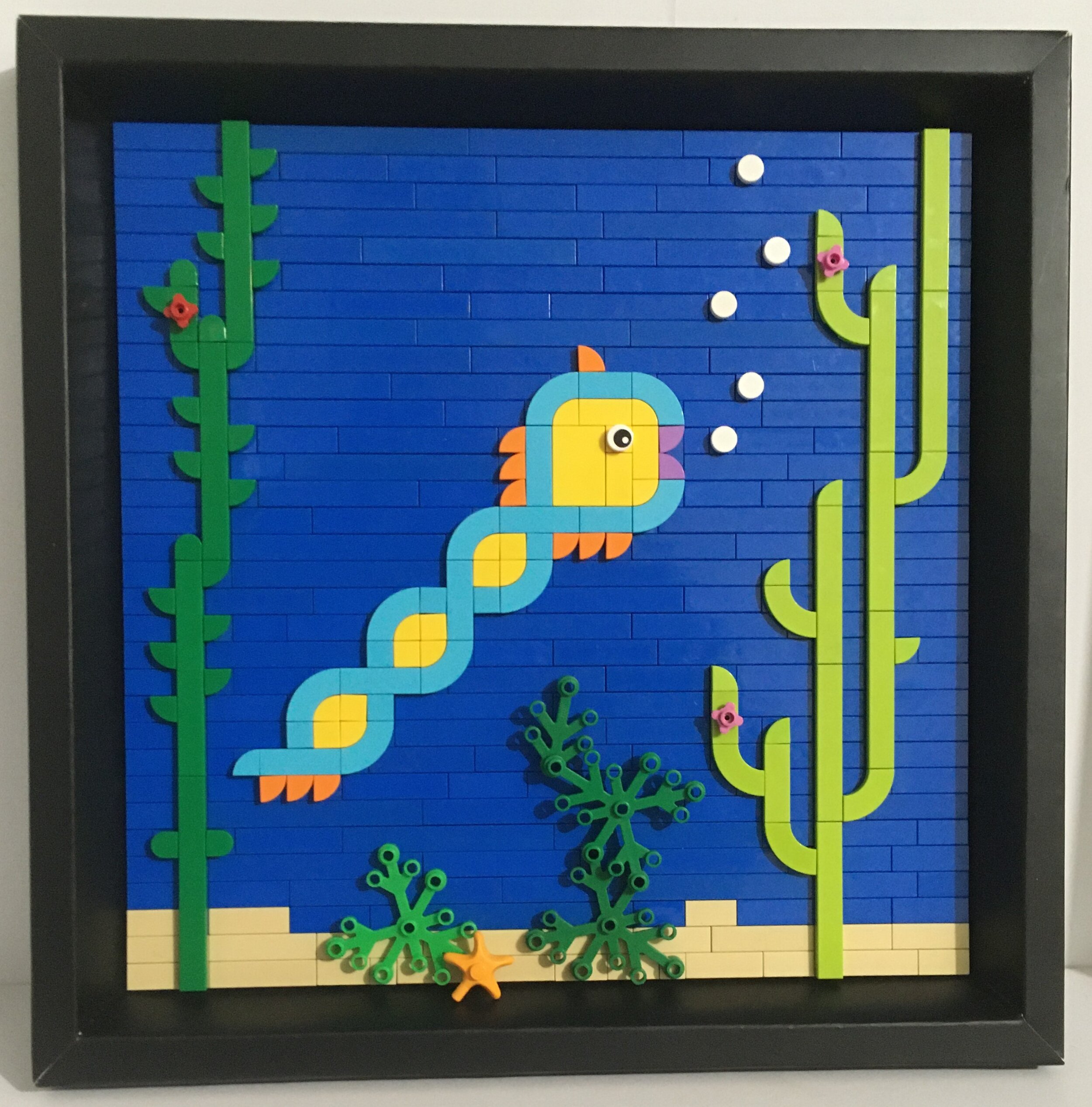 32x32 studs in Lego minifig frame