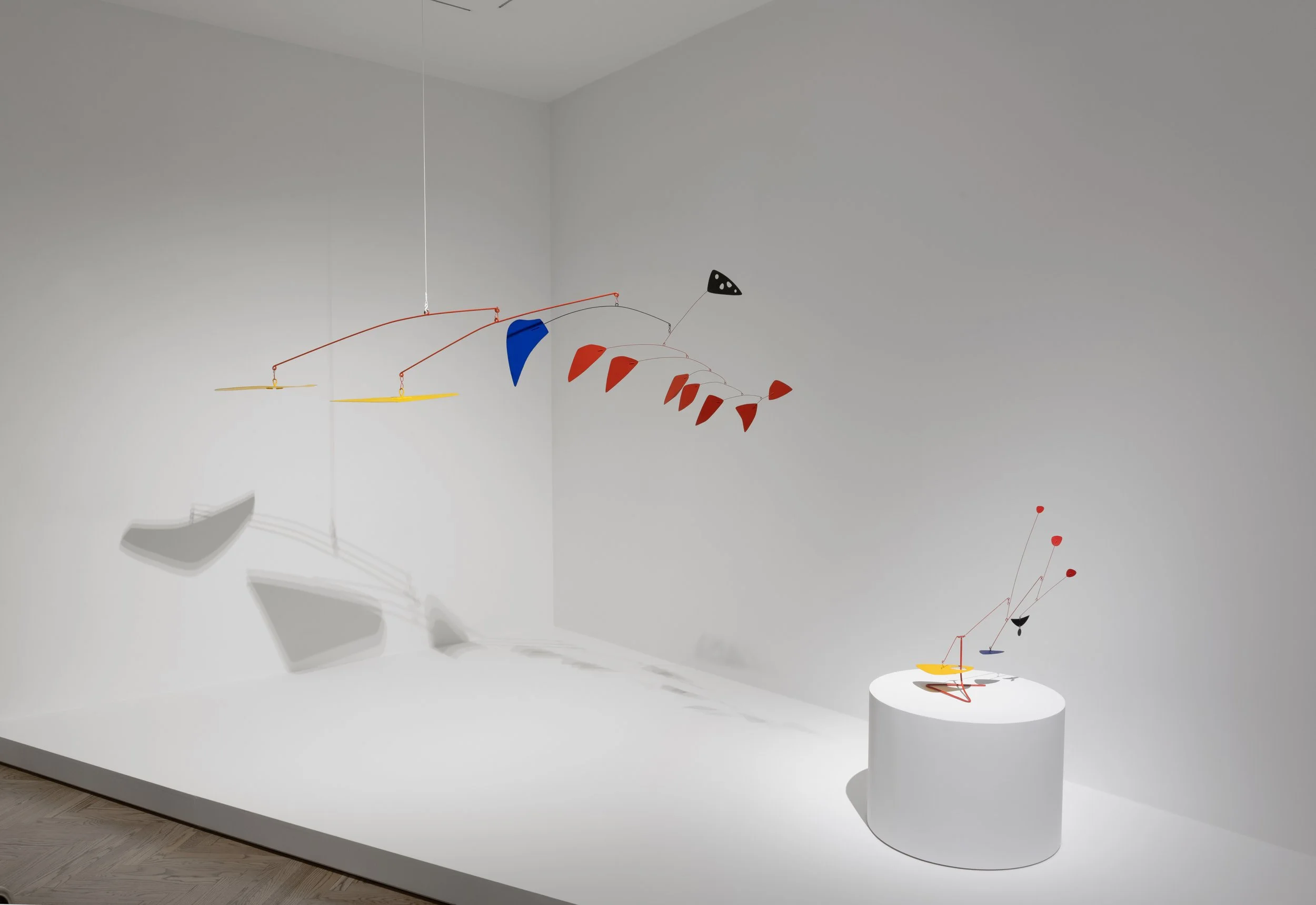 Calder, Install with The Two Yellows  (1013016) and Contrepoids jaune (1013015) A.jpeg