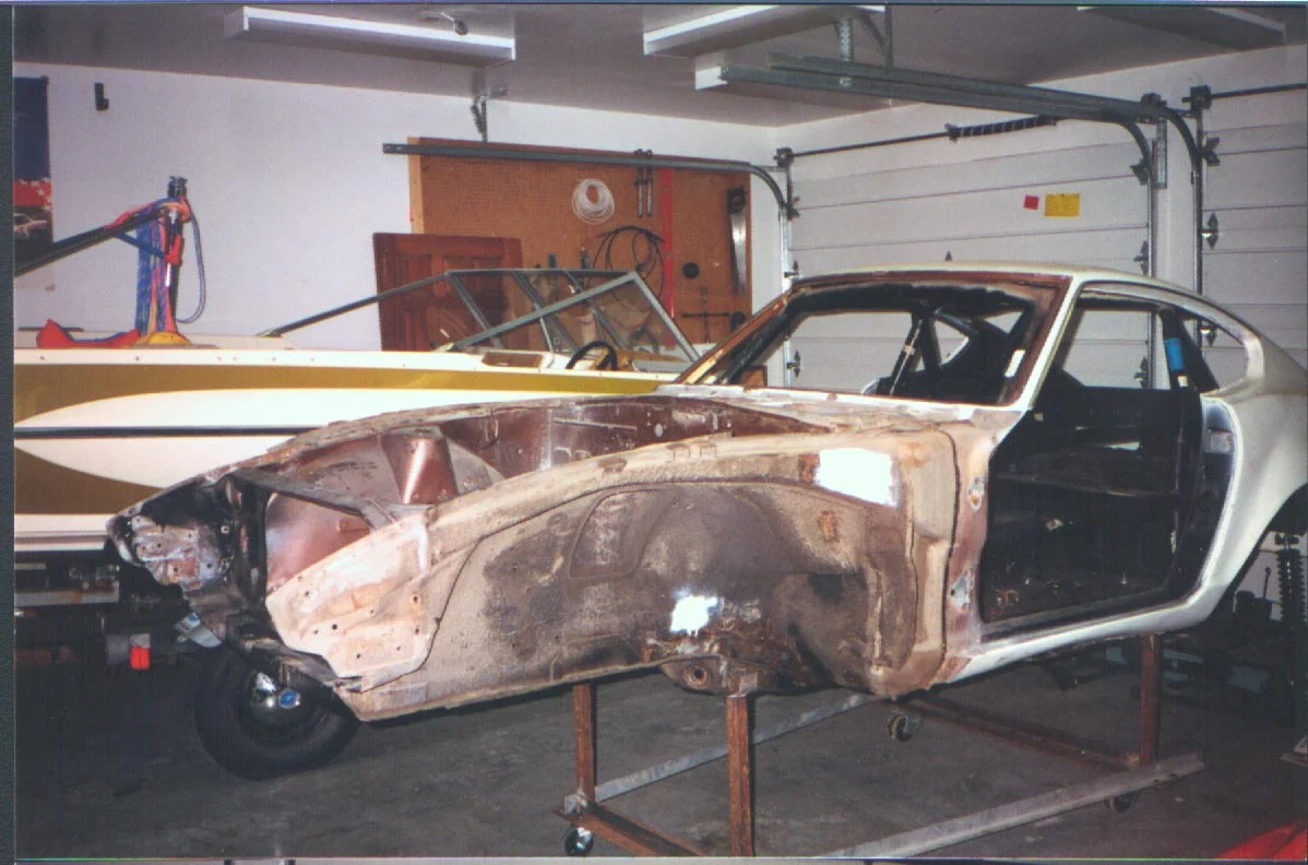 Same car but after many years of racing...it's now Fall 1995. These pictures show why I just had to "redo" the car.