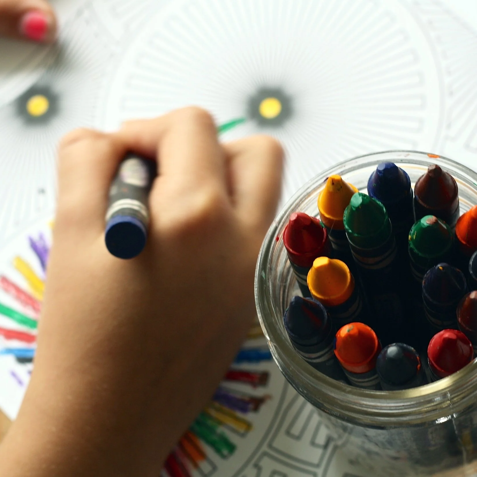 crayons-coloring-book-coloring-book-159579.jpeg