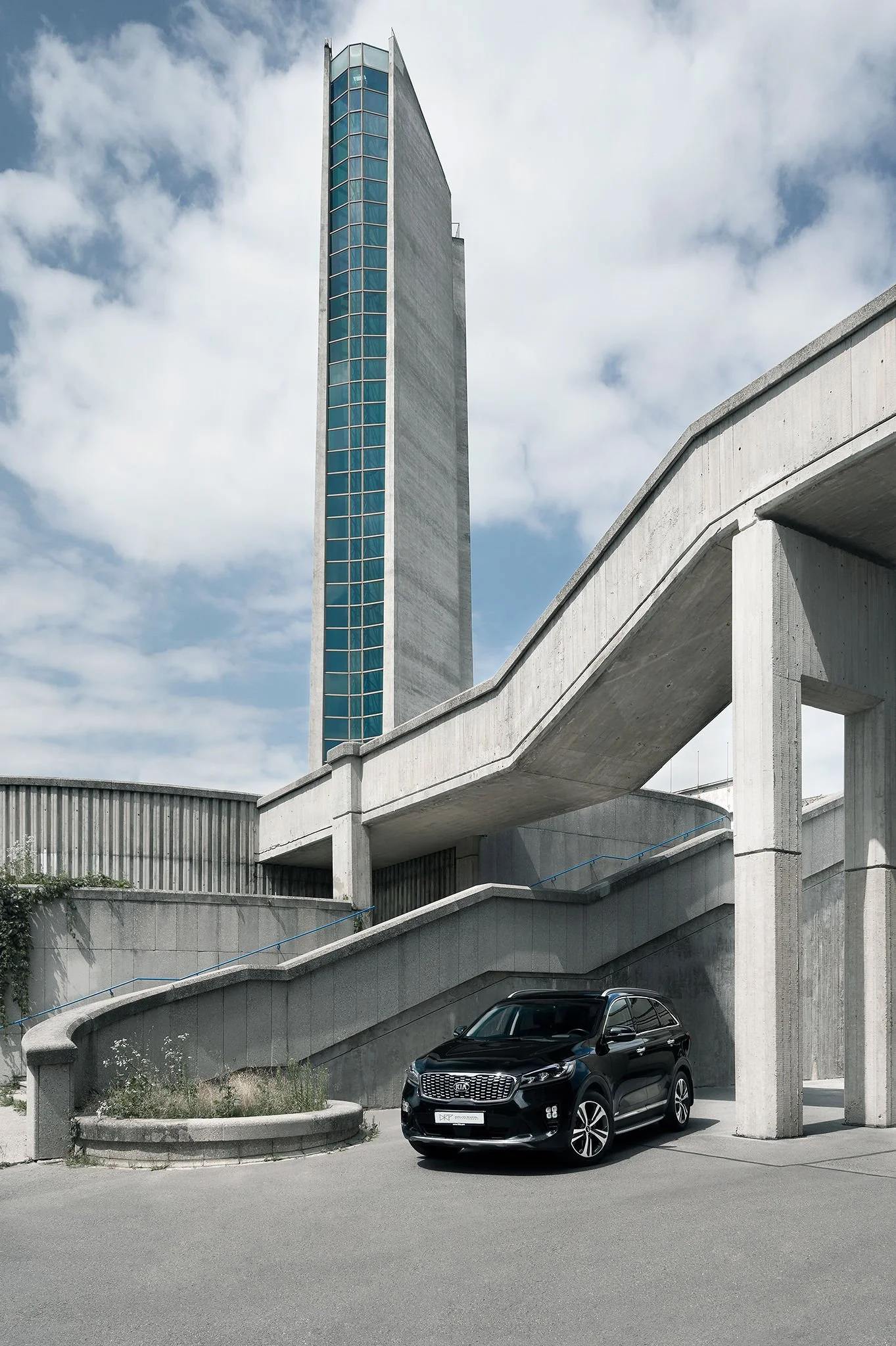 KIA-Sorento-Strahov-03-modrejsi-FB.jpg