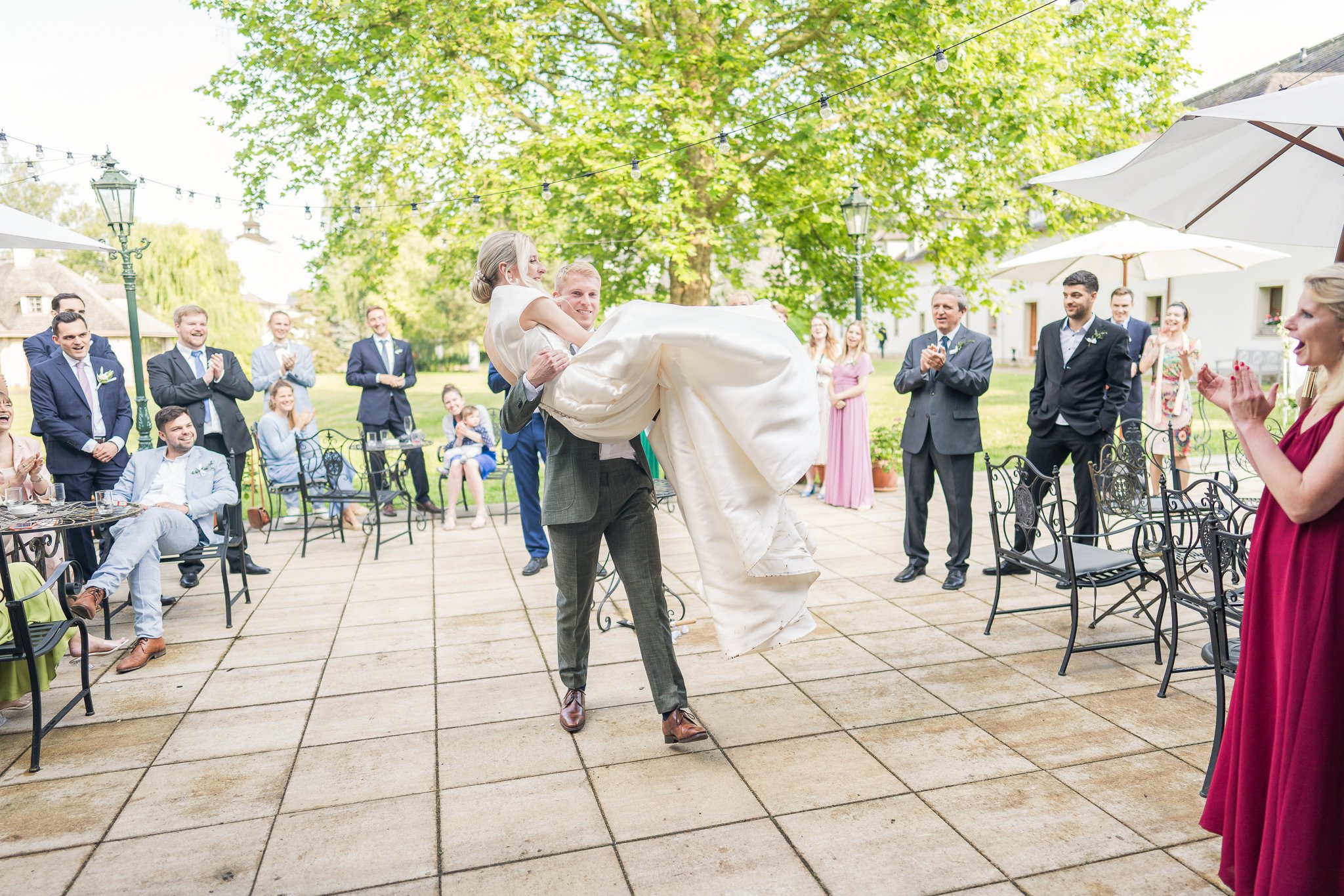 Wedding_Zuzana_and_Clement_Nimerice_Castle_00053.jpg