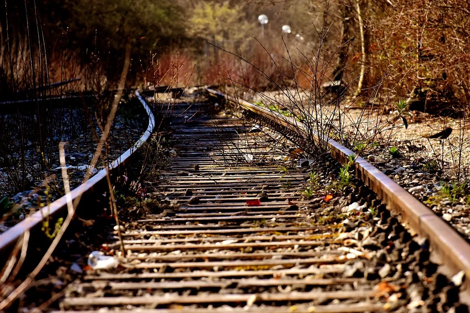 rails-3371495_960_720.jpg