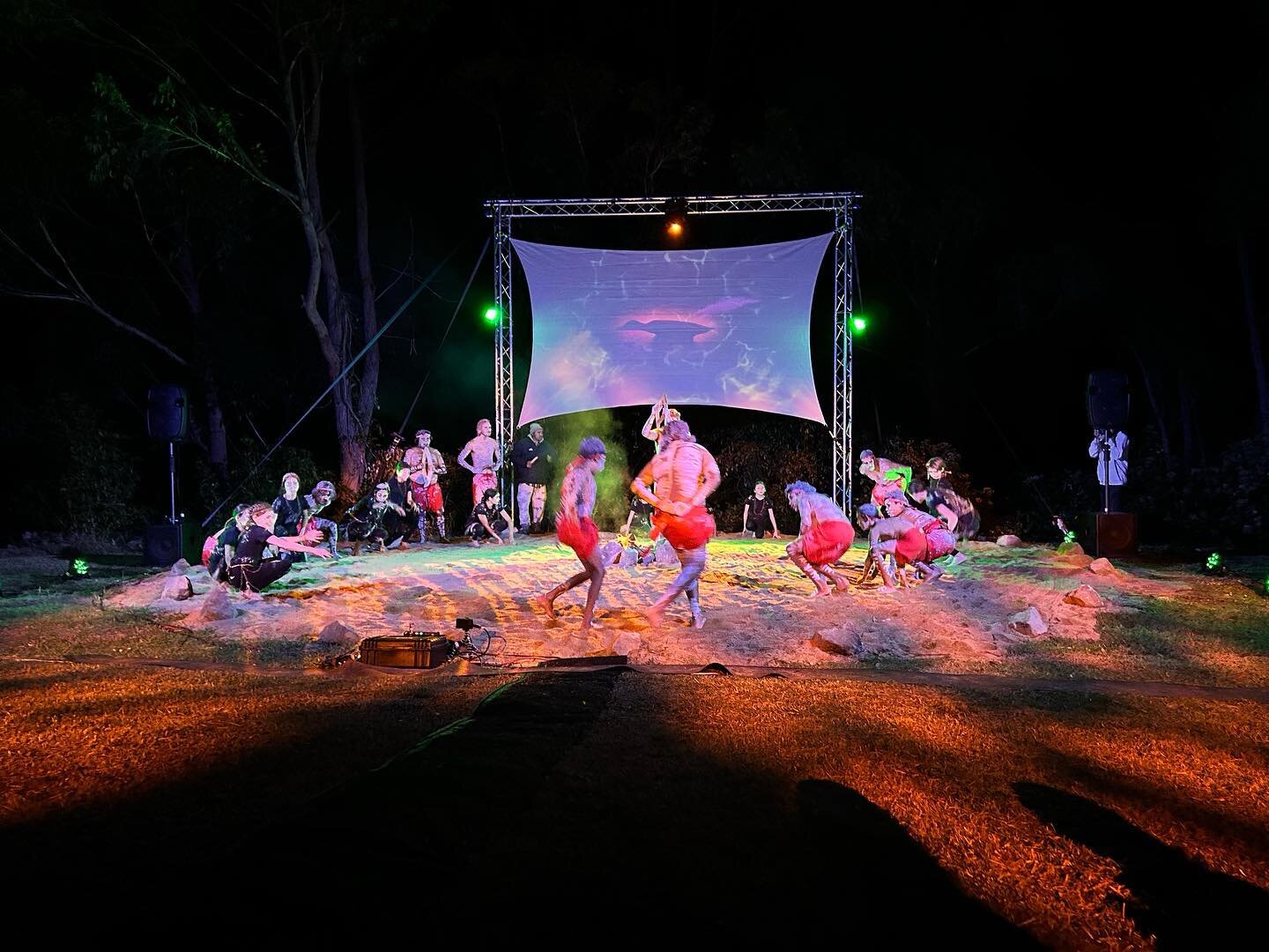 A blissful eve in the natural amphitheater of trees at @umbarraculturalcentre - a calm warm eve for the immersive, spiritual, educational and inspiring Bulla Midhong performance - danced, written and sung about Mother Mountain Gulaga by the young peo