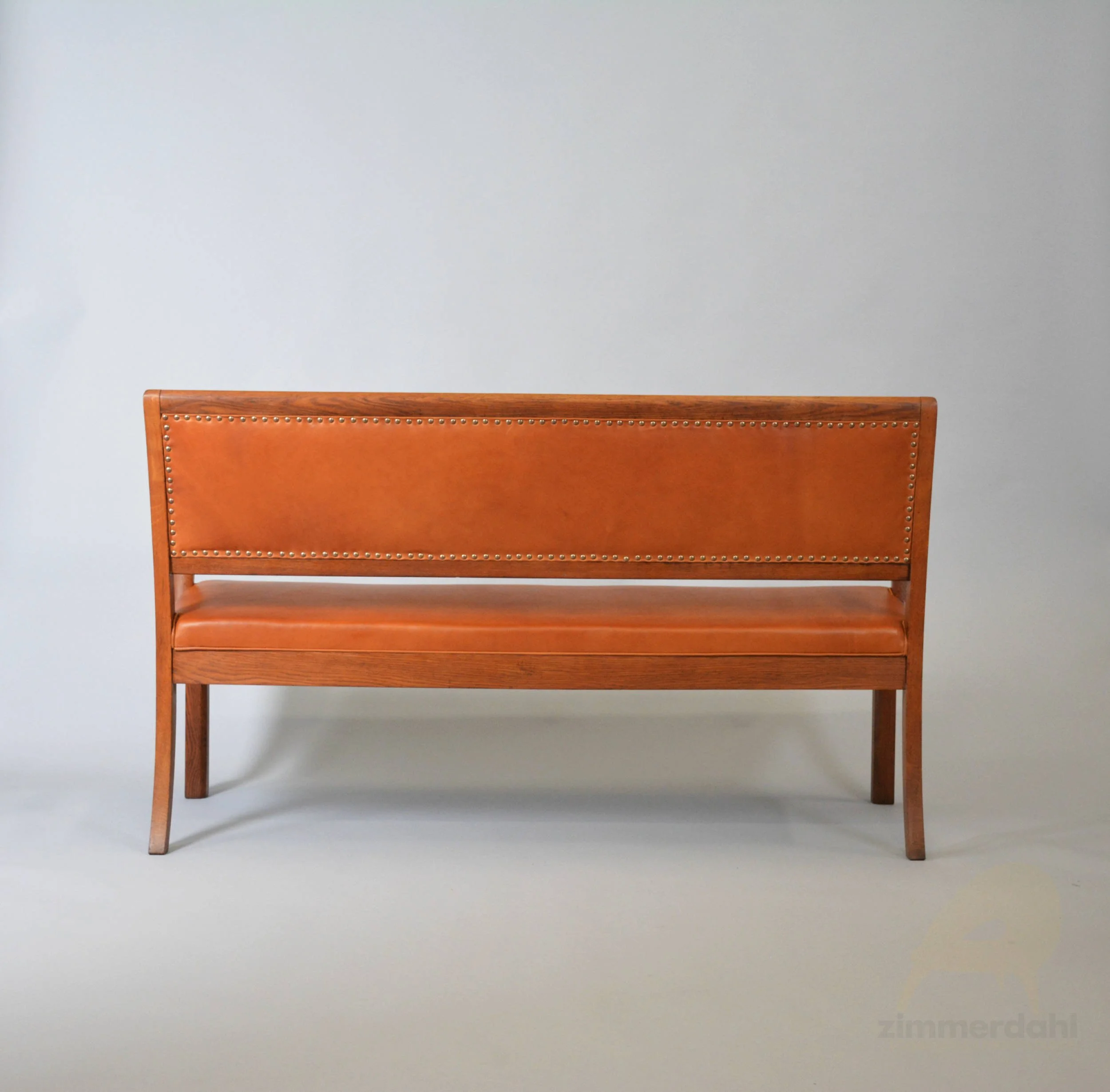 FU 0244 04 Bench Denmark Cabinetmaker Leather Scandinavian Timeless Design.jpg