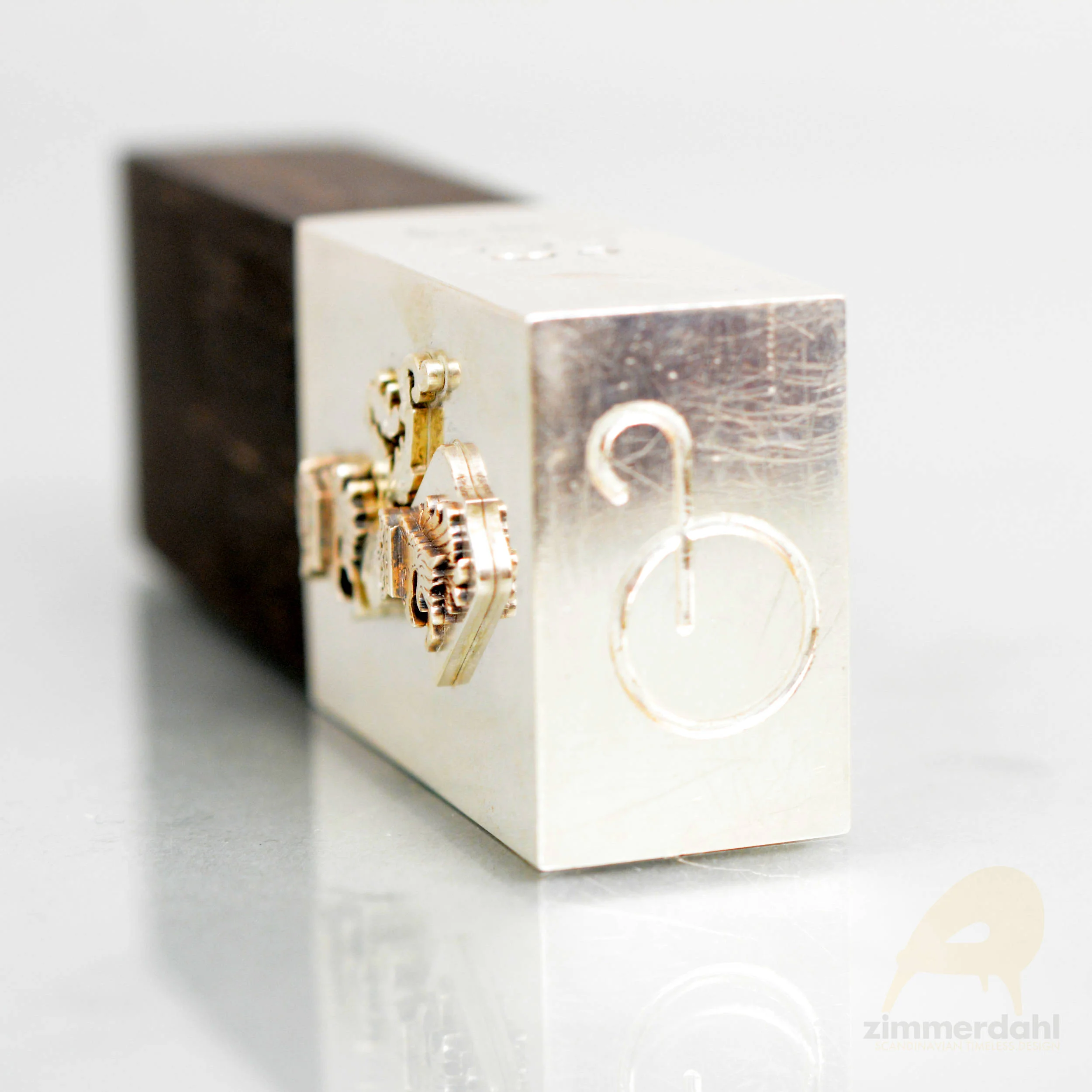 VA 0024 04 Seal stamp Wiwen Nilsson Scandinavian Timeless Design.jpg