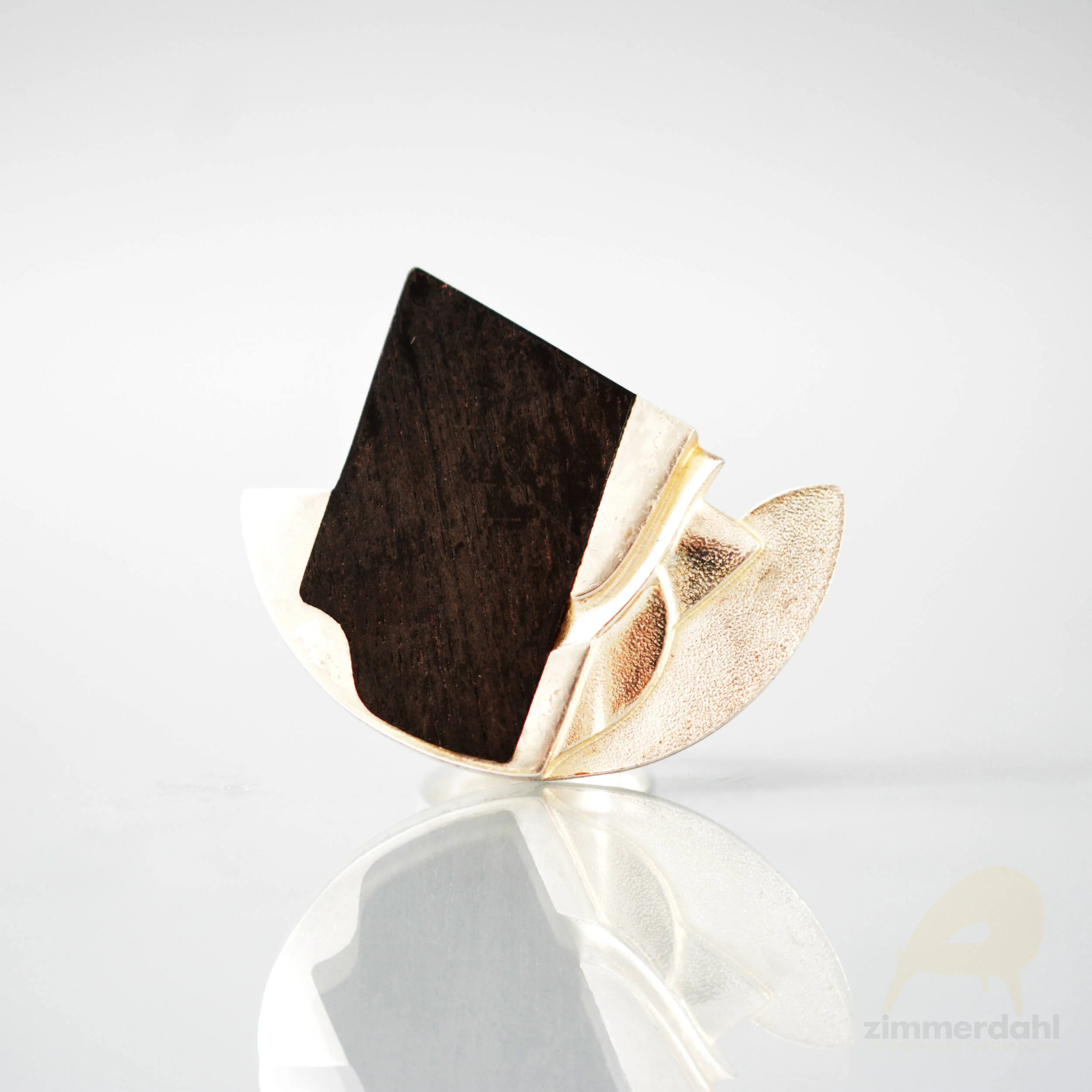 JE 0055 01 Silver Wood Ring Scandinavian Timeless Design.jpg
