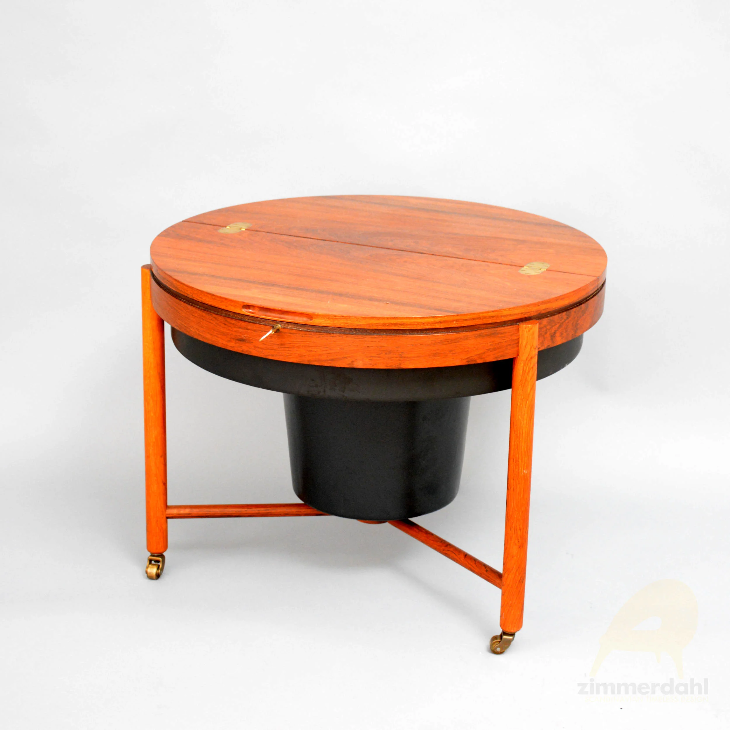 FU 0030 03 Bar table Rastad & Relling Scandinavian Timeless Design.jpg