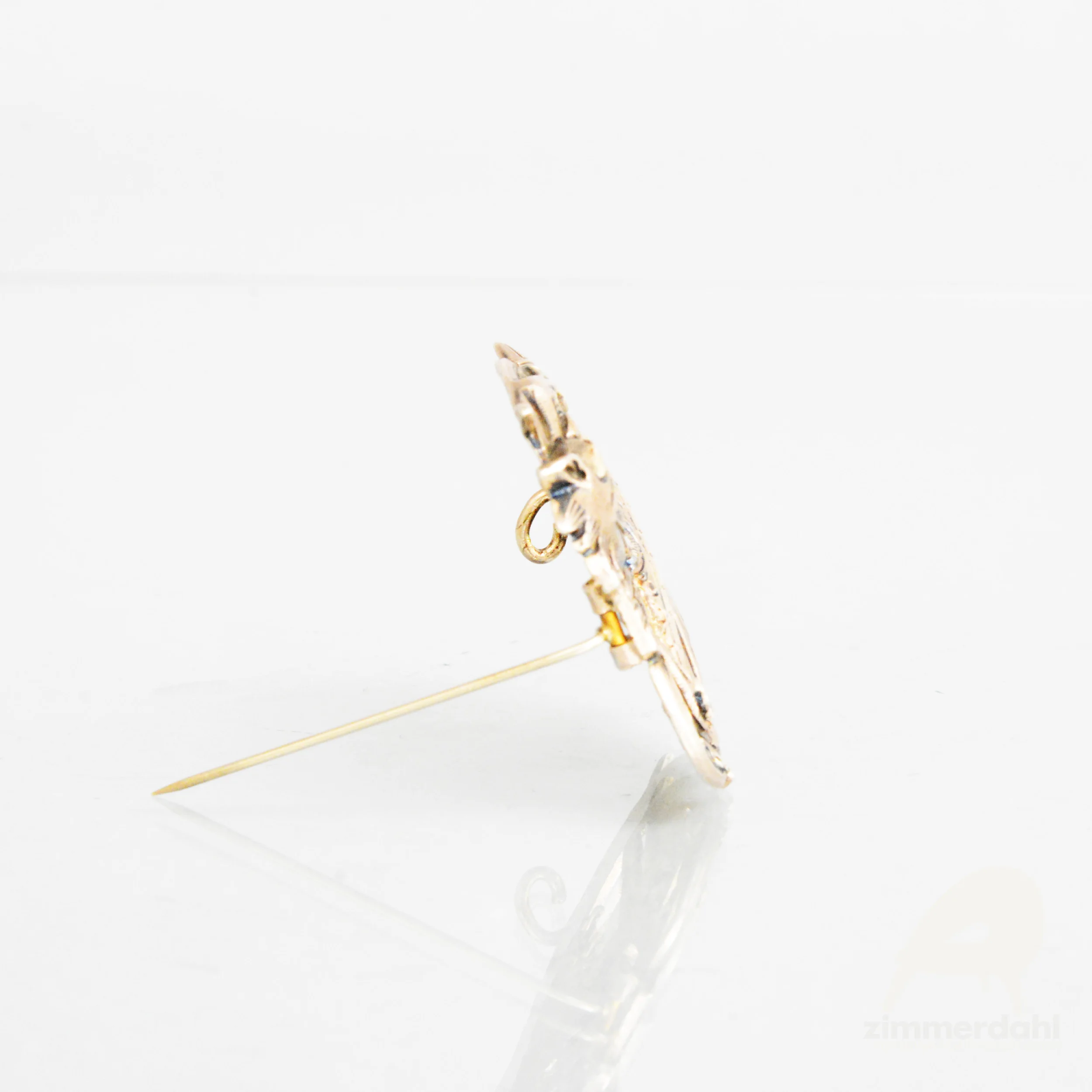 JE 0073 03 Brooch St Georg Scandinavian Timeless Design.jpg