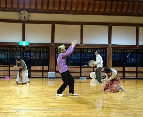 Everybody’s Butoh, Everybody’s Drum& Voice workshop JAPAN  誰でも舞踏！誰でもドラム&ヴォイス！ワークショップ