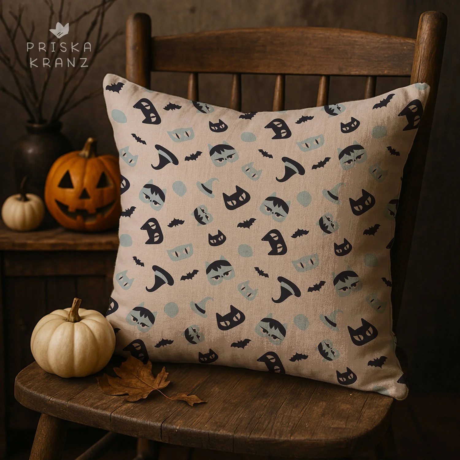 retro_halloween_pillow_white_priskakranz_illustration_20250723.jpg
