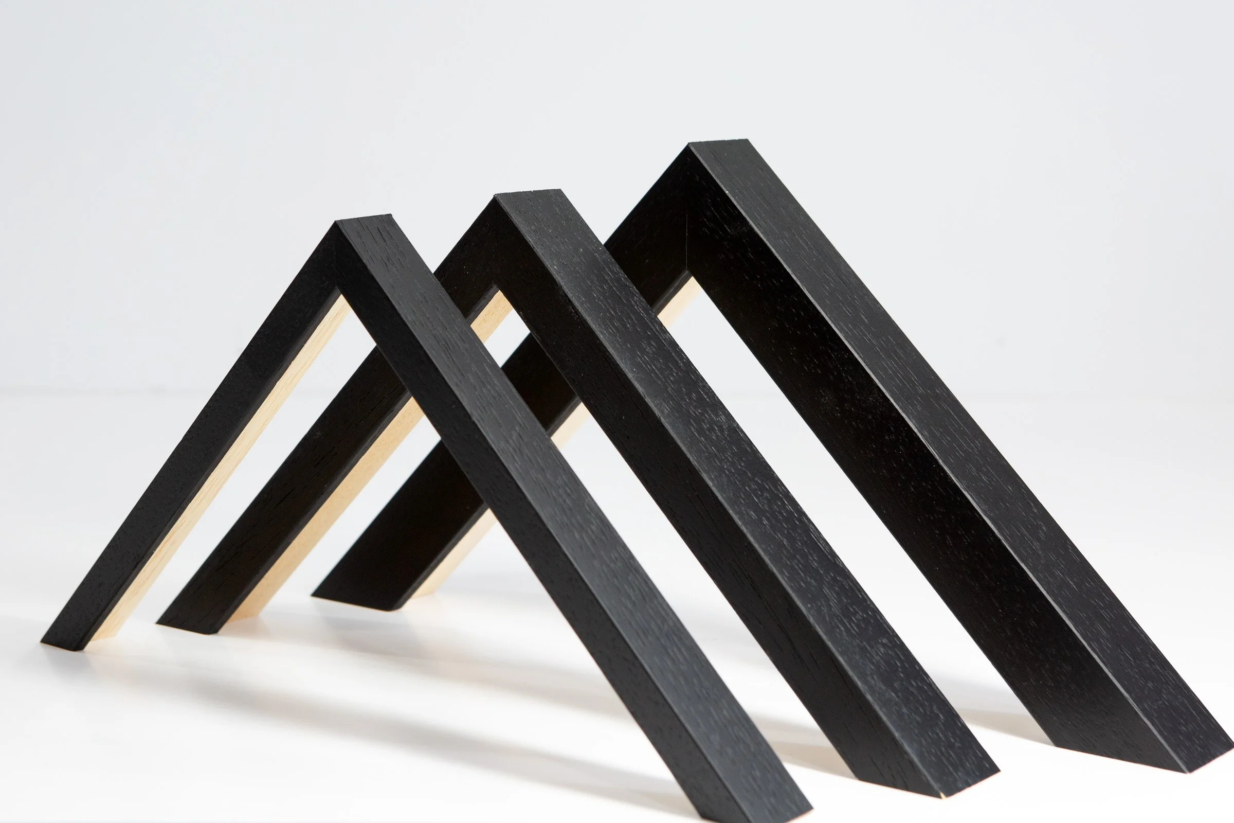 Essential Black frame finish