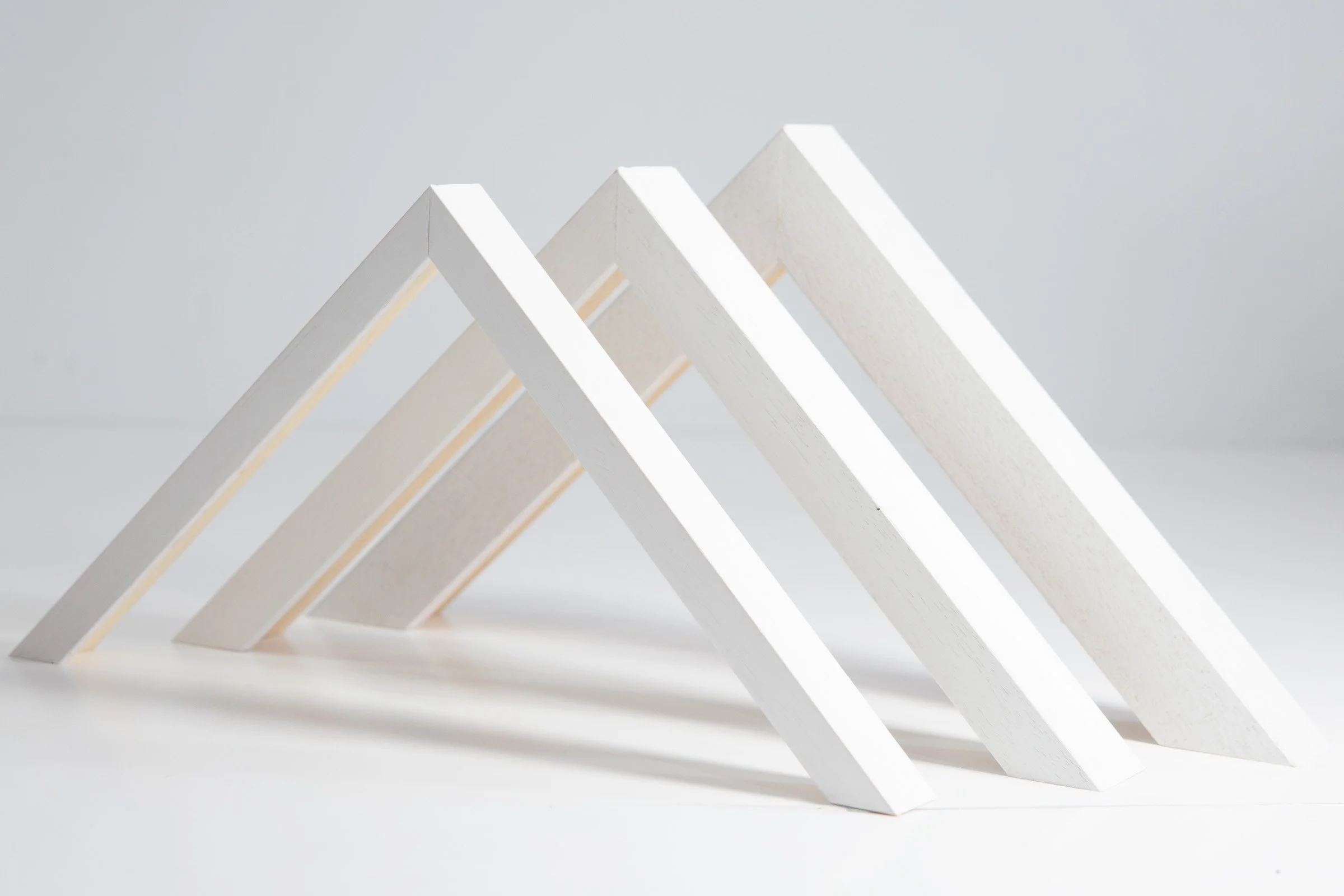 Essential White frame finish
