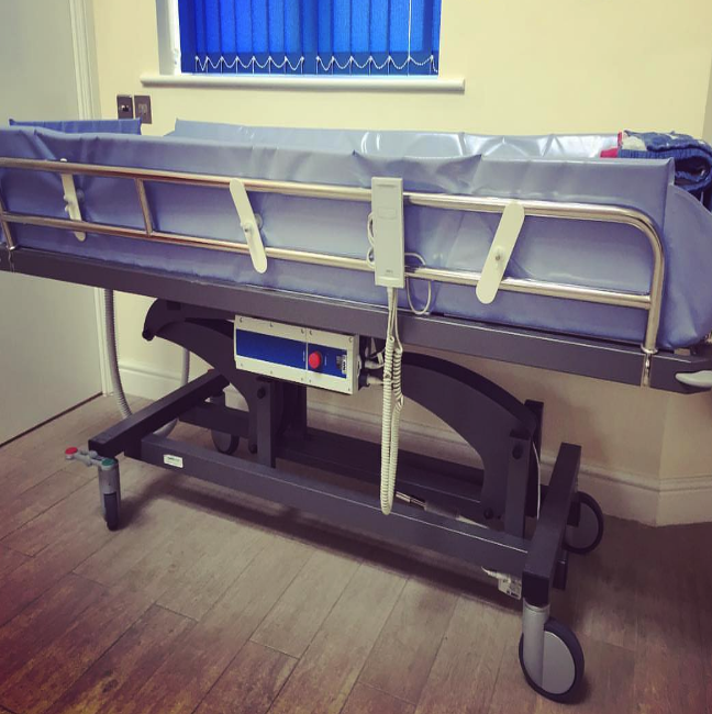 Pressalit_Shower Trolley.png
