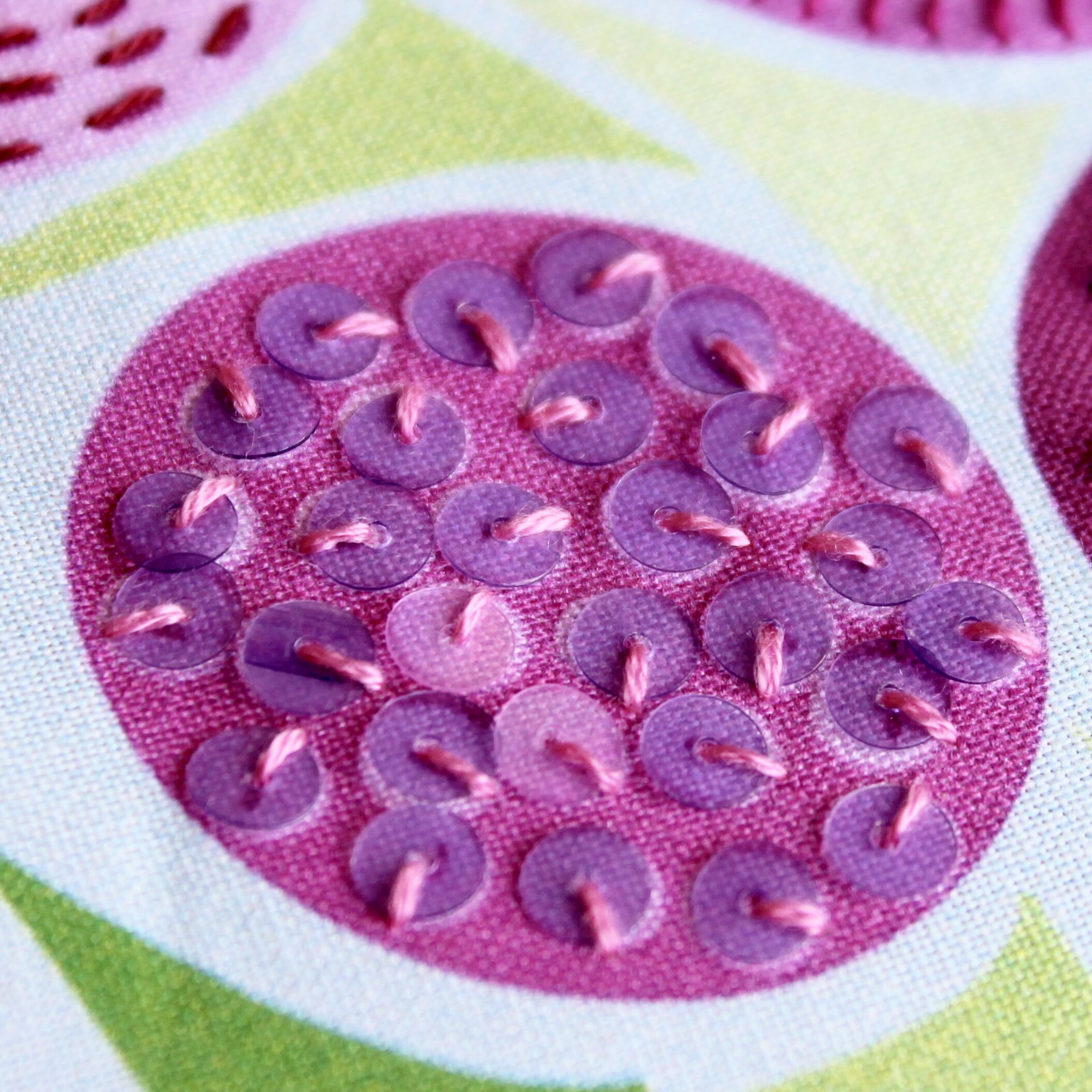 FIVE amazing stitches using beads for hand embroidery - add sparkle,  dimension & oppulence! 