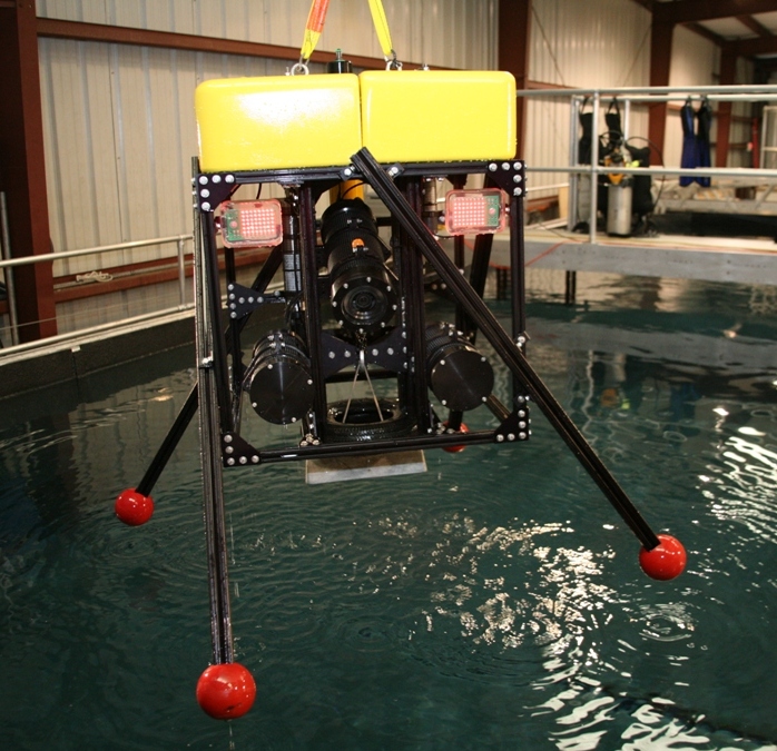 HBOI@FAU: Co-designed and built 1000m lander system. Deployed mid water and on seafloor.
