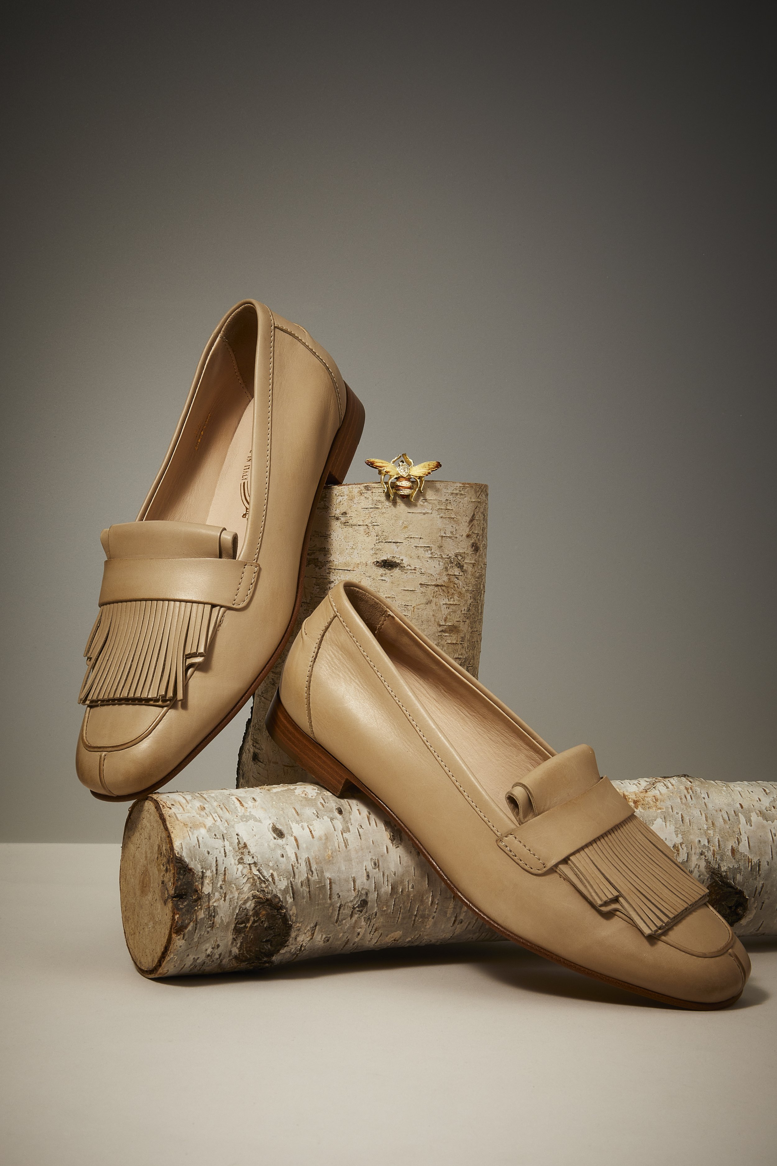 SHOESWITHBEE.jpg