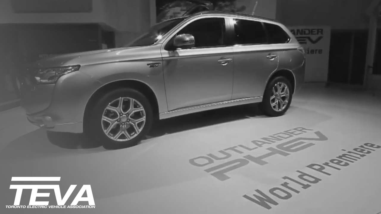 Mitsubishi Outlander AWD PHEV concept walk around at 2012 Paris Salon Automobile