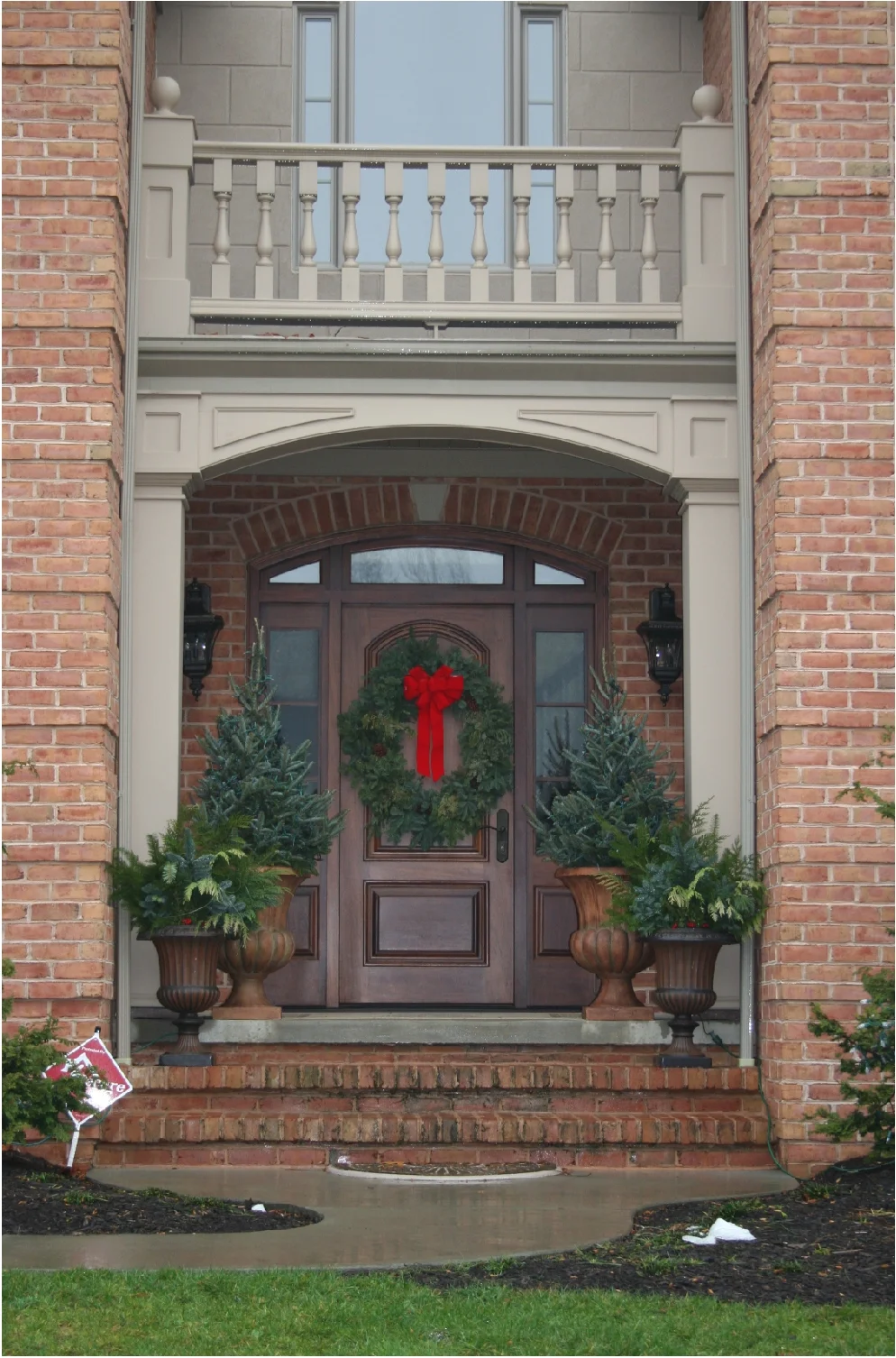 ,wreathdoor large 1.jpg