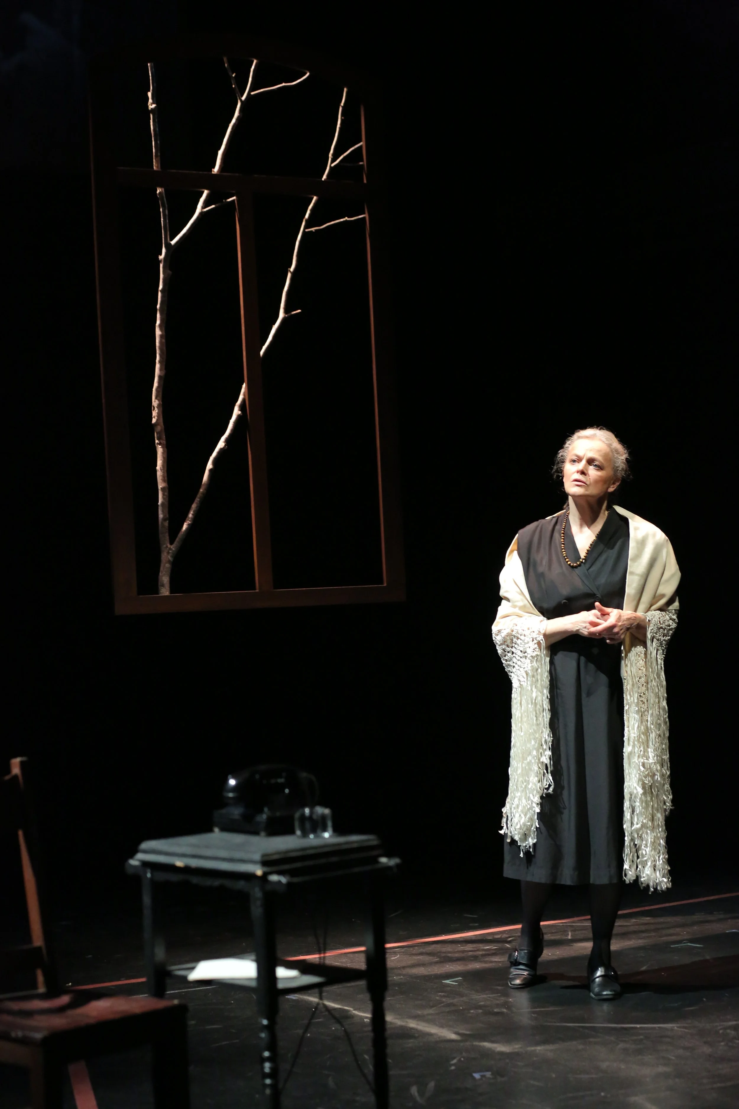 AnnaAkhmatova0375_With Trees.JPG