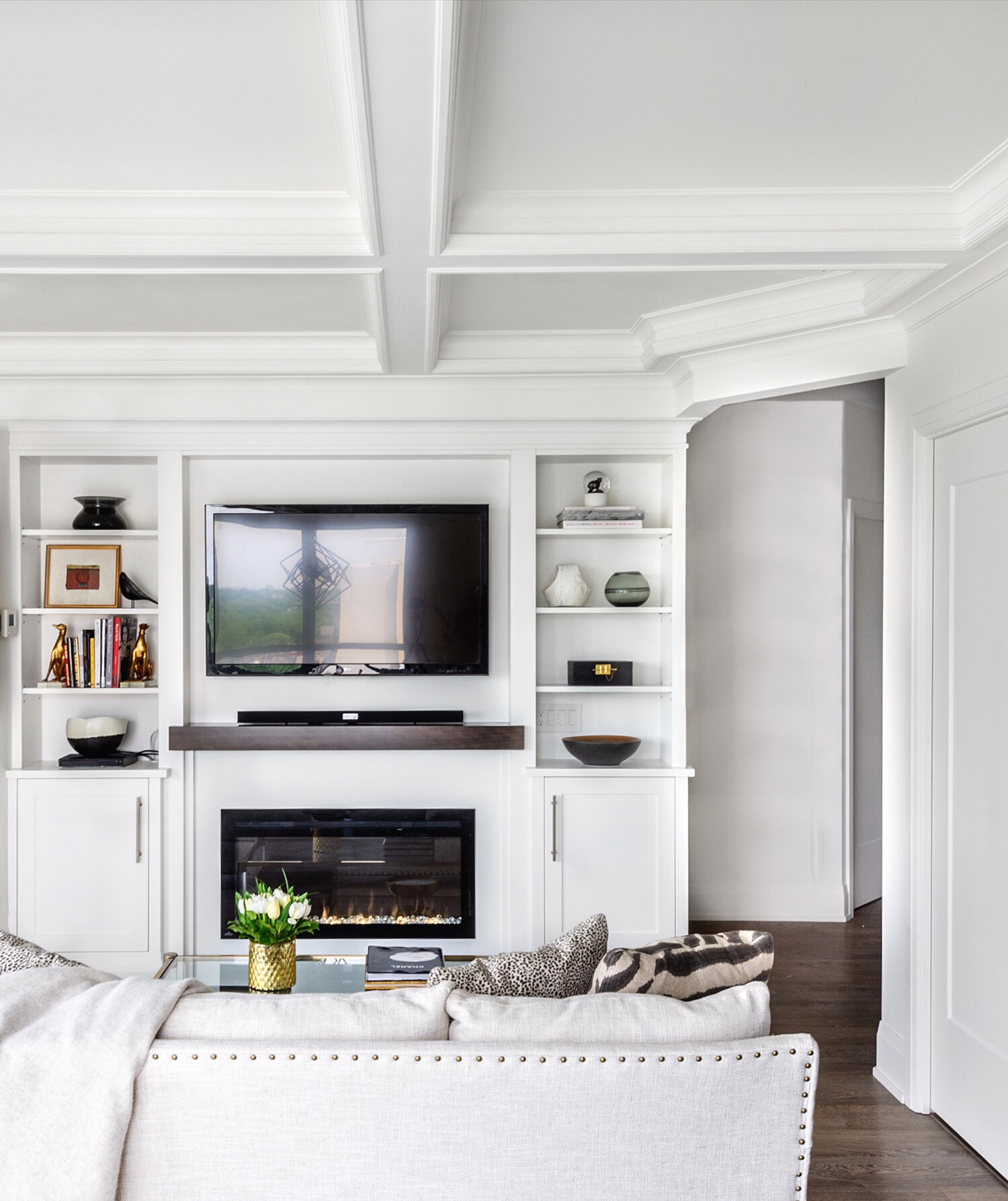 Erskine Ave. Condo_Sandra Martone Interiors 7..jpg