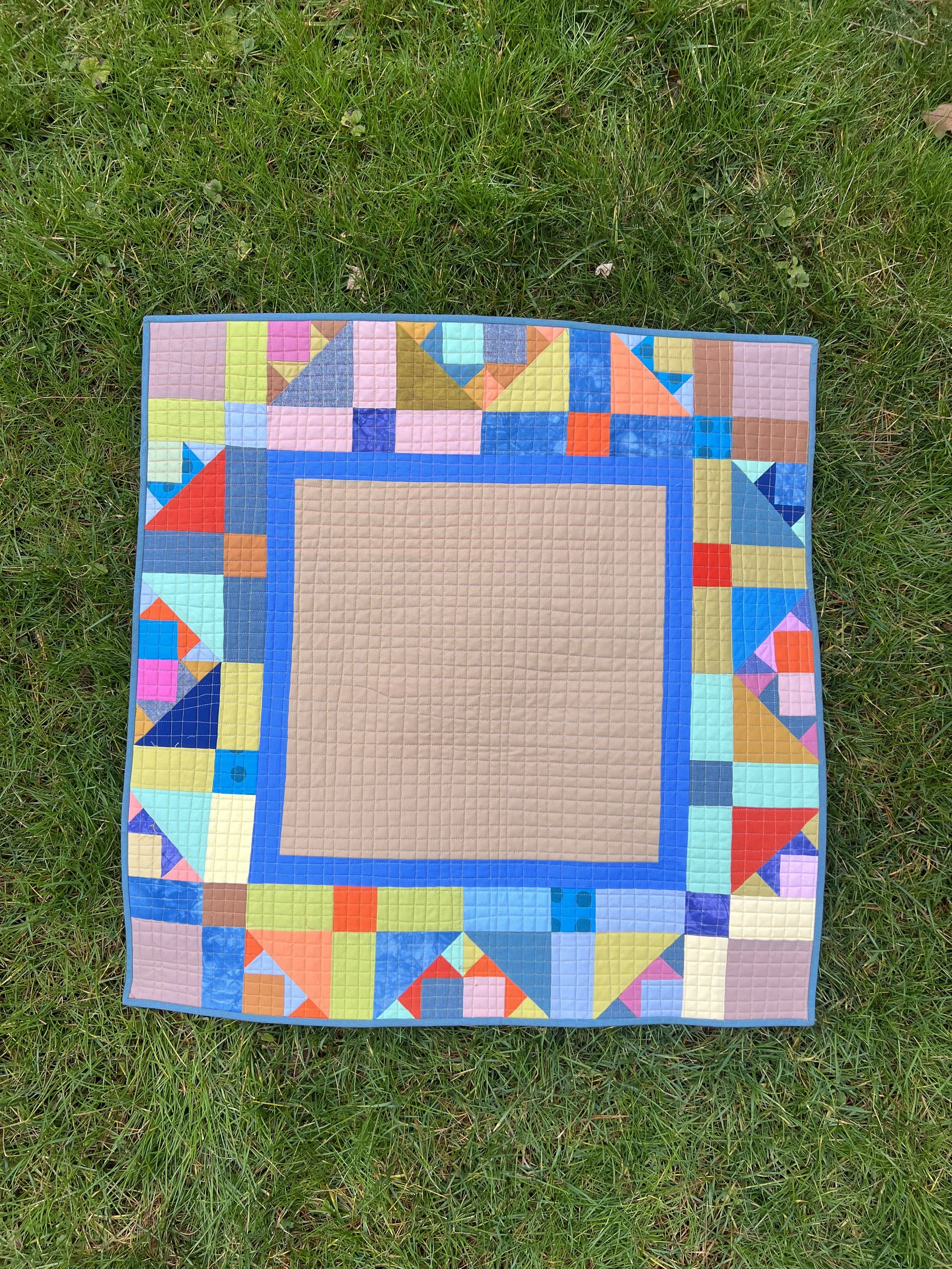 Entertainer Mahjong Quilt Mat (Tea Dye)