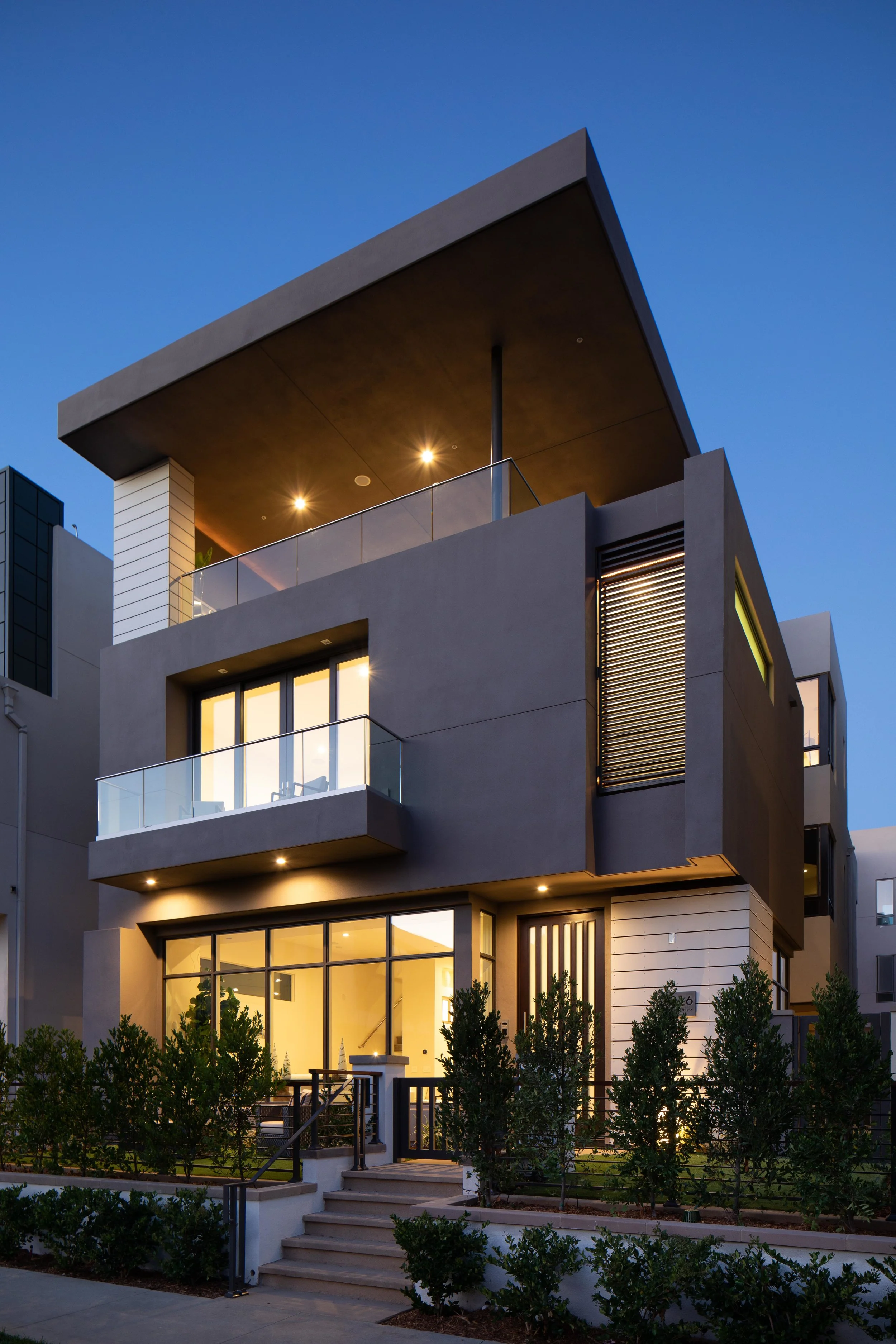 5916 Village Dr - VirtuallyHereStudios.com-1.jpg