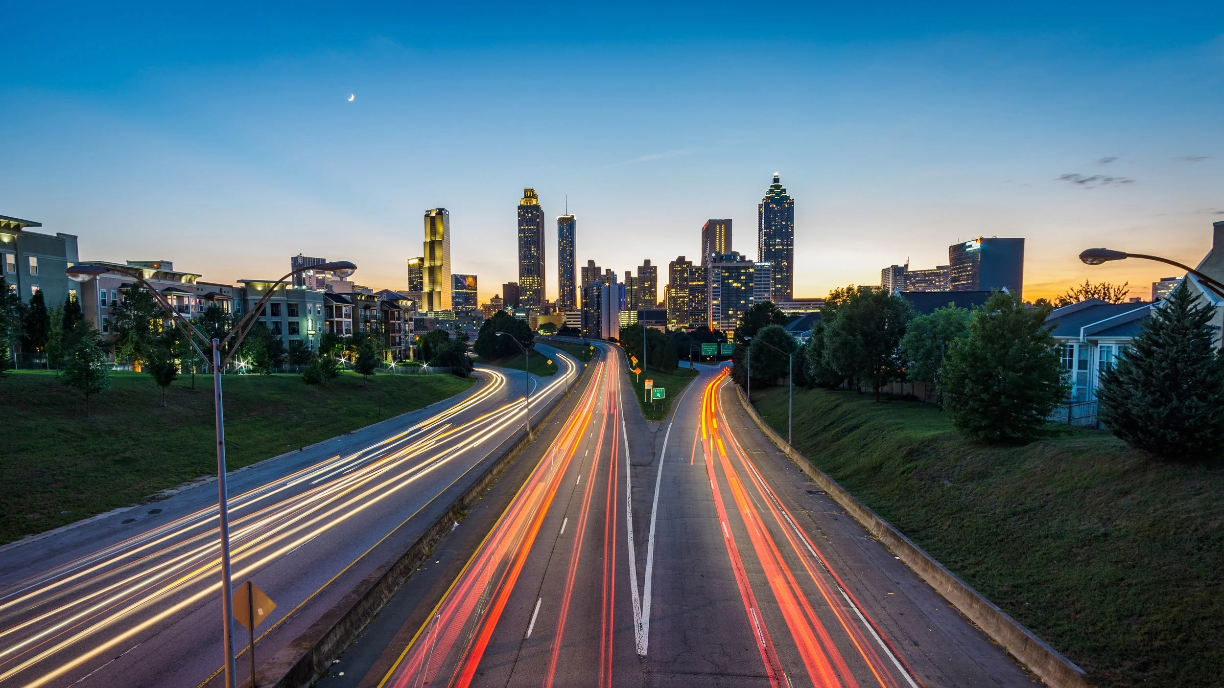 lights-and-traffic-on-the-roadways-in-atlantic-georgia.jpg