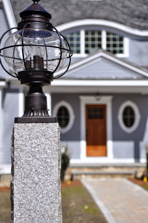 27-181 - outside front lamp.jpg