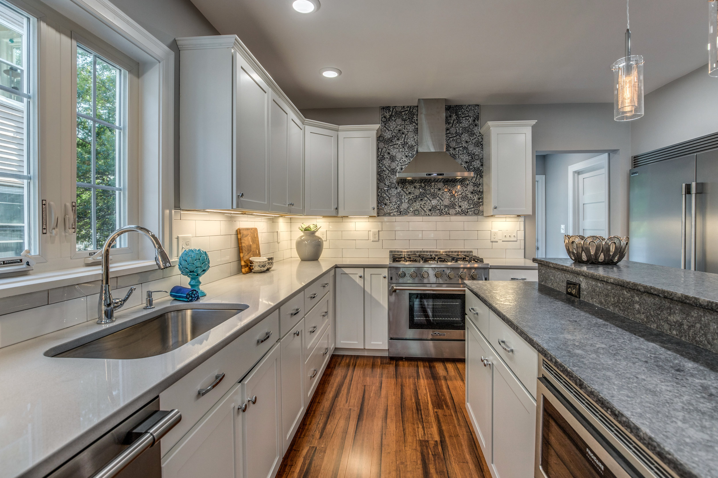 15_Kitchen-6.jpg