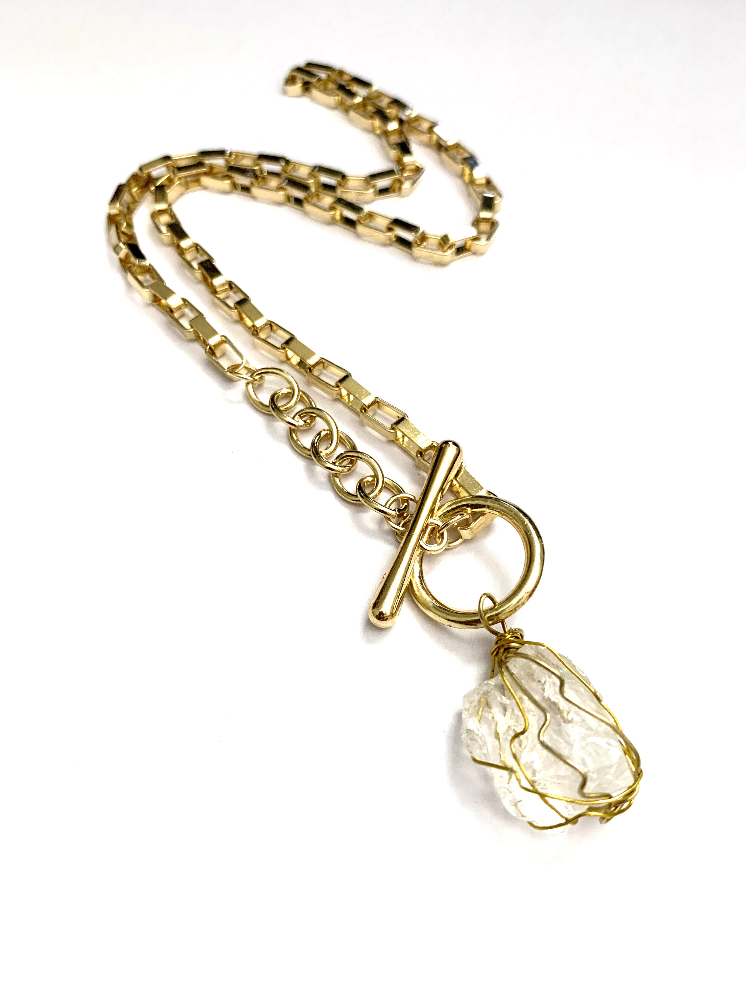 Big Chain Toggle Clasp Quartz Necklace