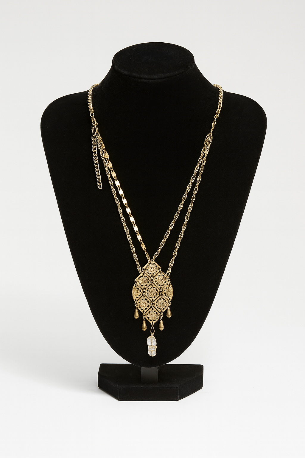 Charity Huether for Joshua Tree Rock and Lotus (6).png