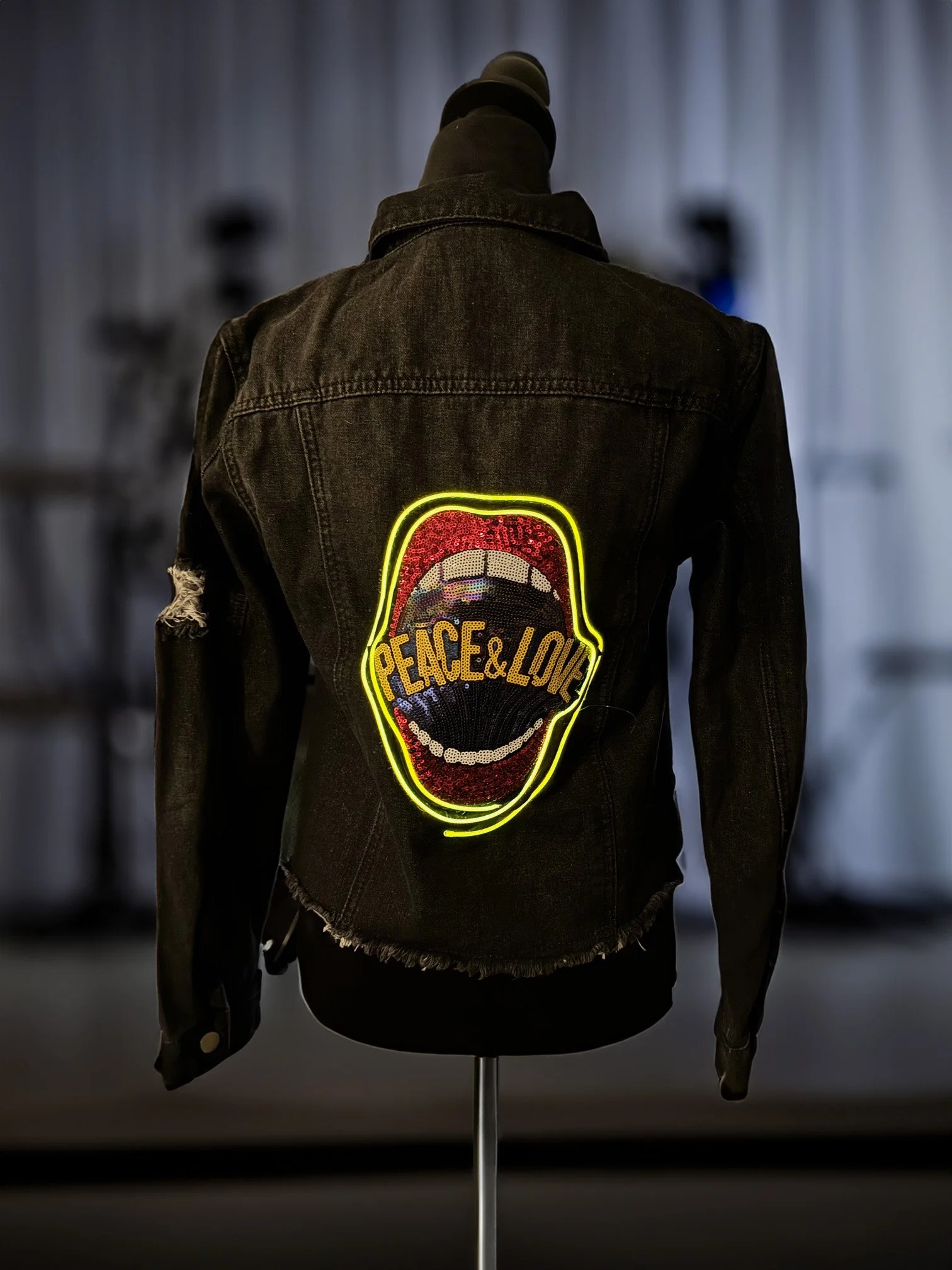 blurred studio bokey backdrop display.jpg