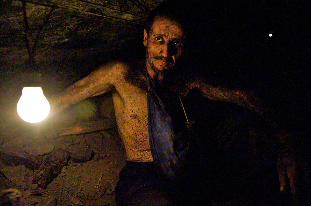 Photographing a coal miner in Colombia for Bicycling Magazine